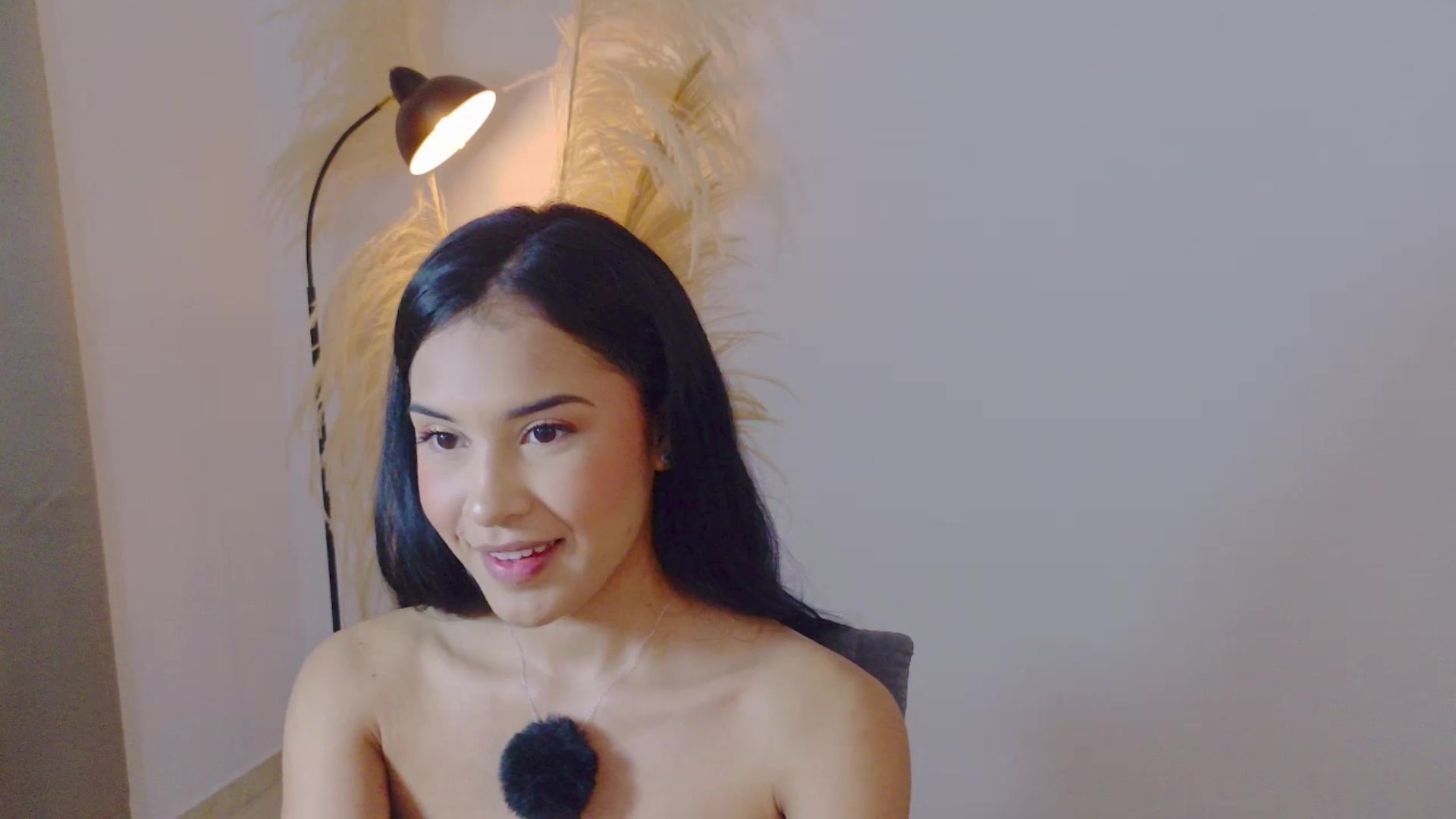 Gallery image thumbnail from Arielle_1's myfreecams stream on, 01/05/2026, 15:56 image 13 of 20