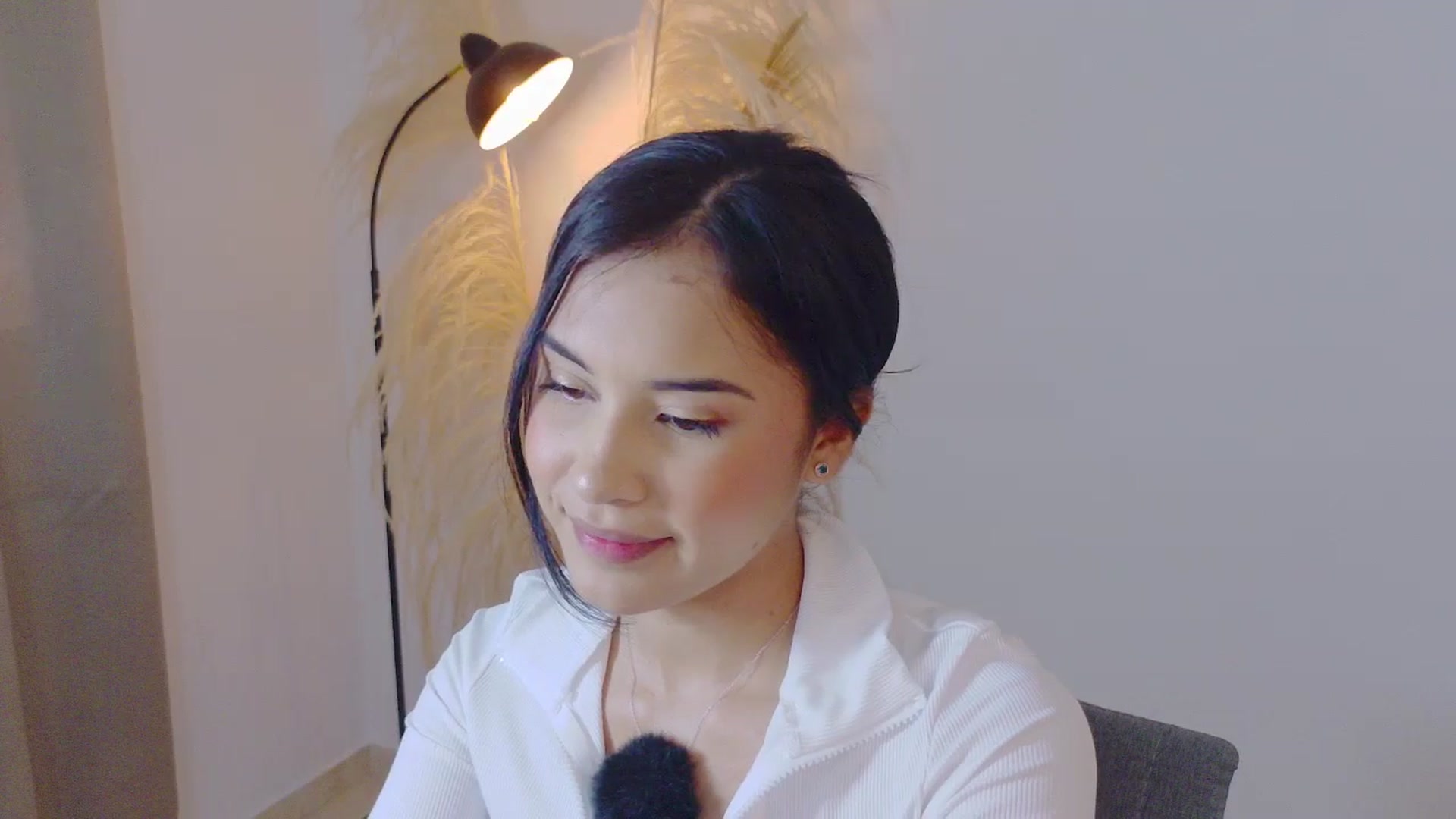 Gallery image thumbnail from Arielle_1's myfreecams stream on, 01/05/2026, 16:03 image 13 of 20