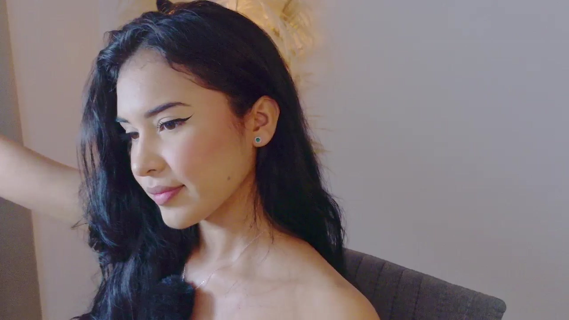 Gallery image thumbnail from Arielle_1's myfreecams stream on, 01/06/2026, 16:14 image 12 of 20