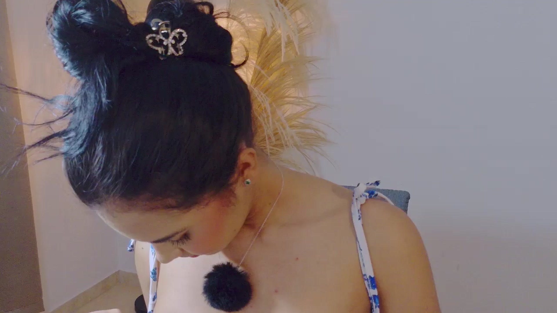 Gallery image thumbnail from Arielle_1's myfreecams stream on, 01/14/2026, 17:21 image 12 of 20