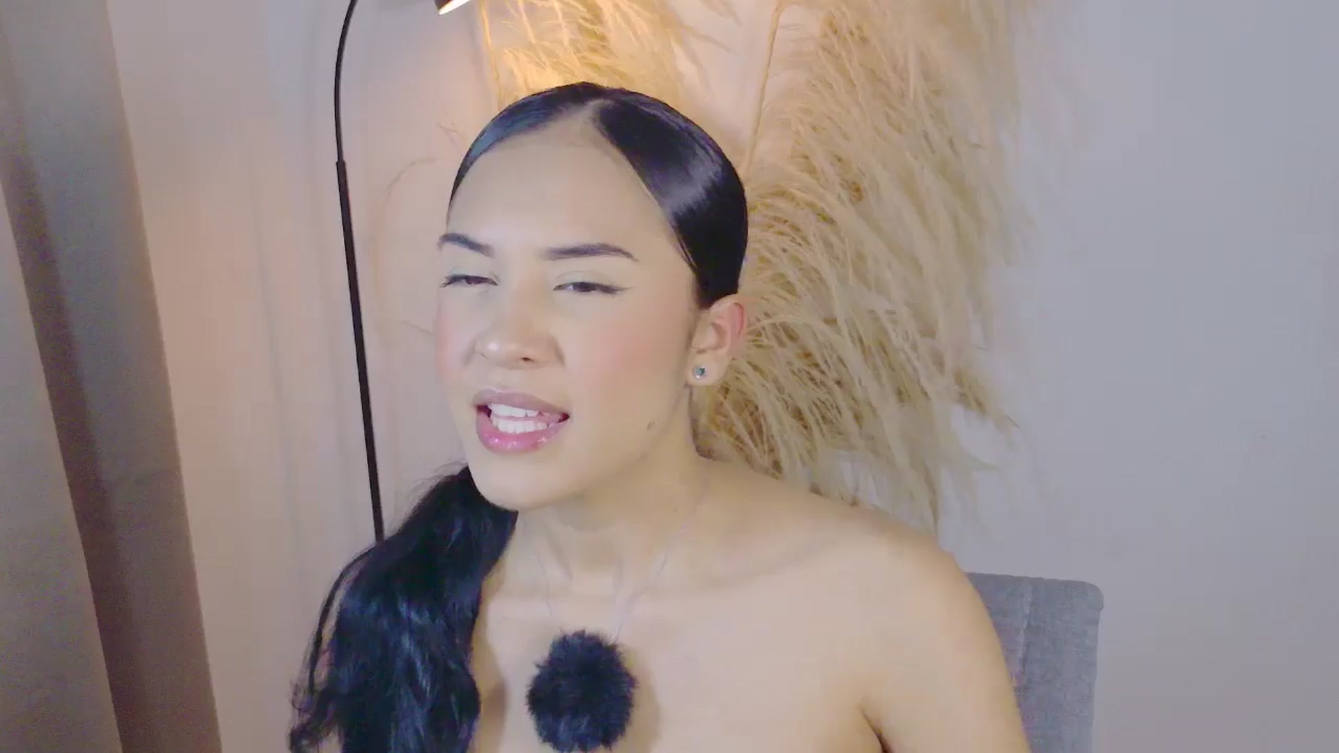 Gallery image thumbnail from Arielle_1's myfreecams stream on, 04/12/2026, 16:20 image 10 of 20