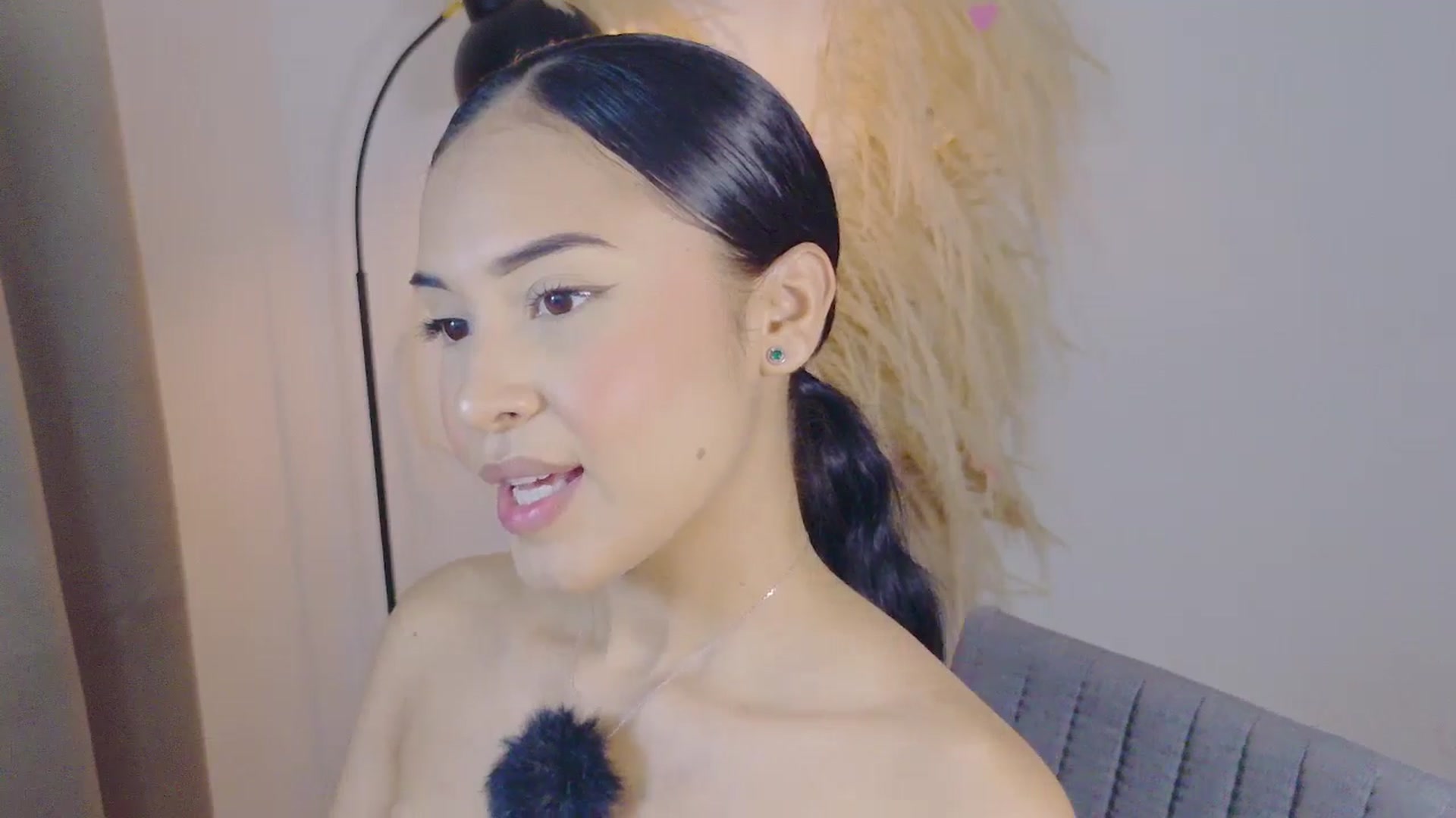 Gallery image thumbnail from Arielle_1's myfreecams stream on, 04/12/2026, 16:20 image 17 of 20