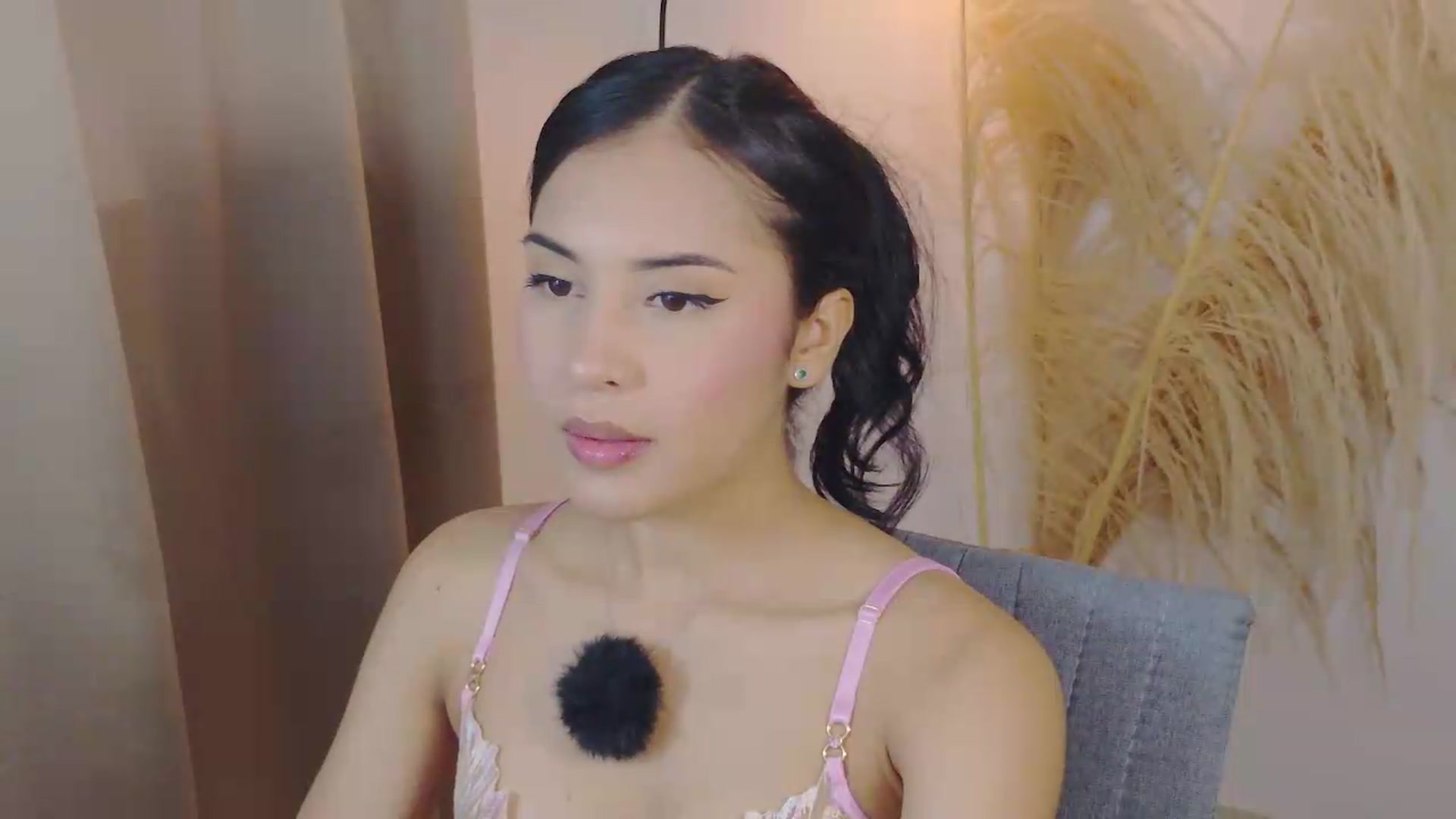 Gallery image thumbnail from Arielle_1's myfreecams stream on, 05/31/2026, 14:11 image 20 of 20