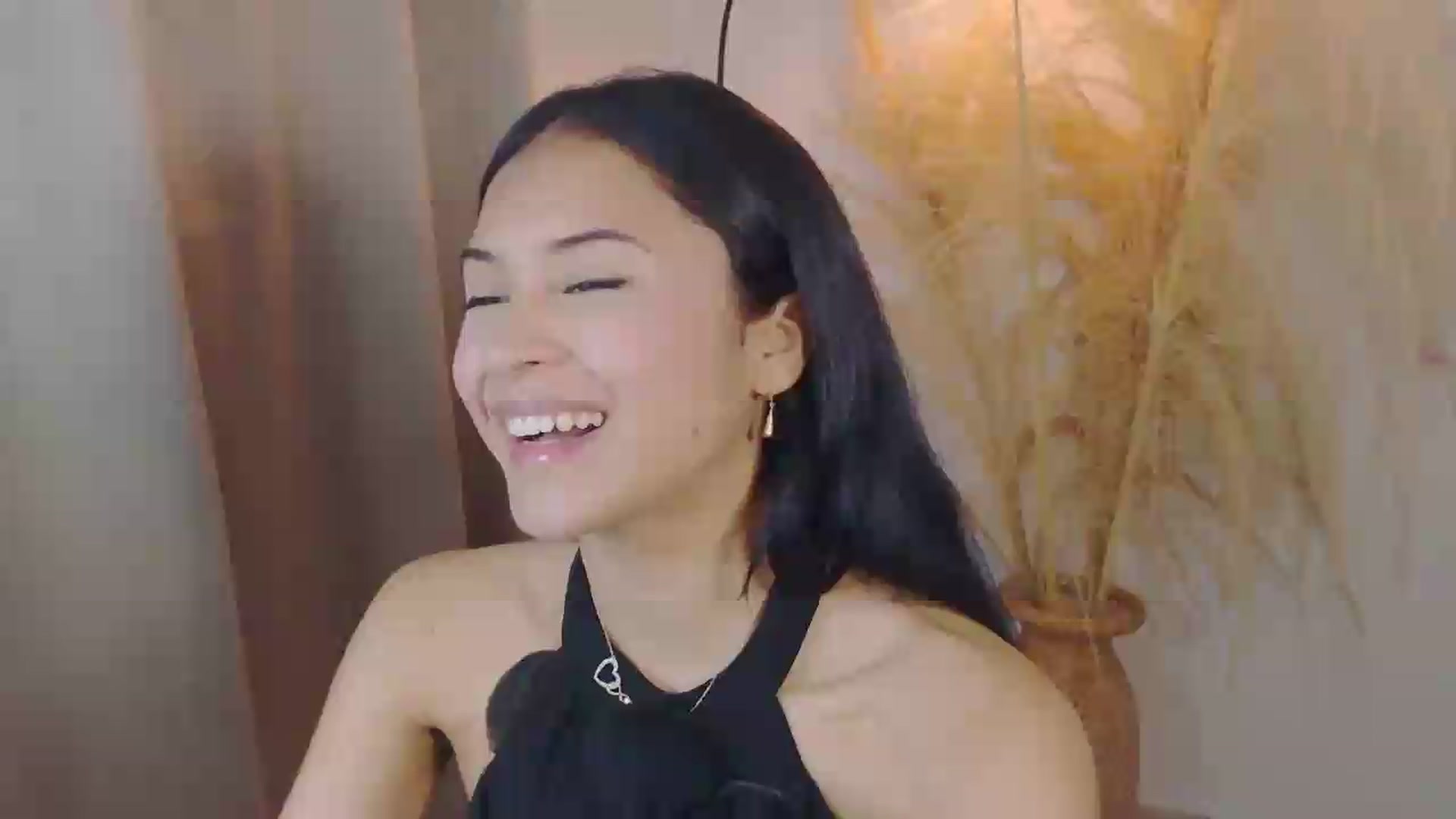 Gallery image thumbnail from Arielle_1's myfreecams stream on, 06/08/2026, 14:30 image 17 of 20