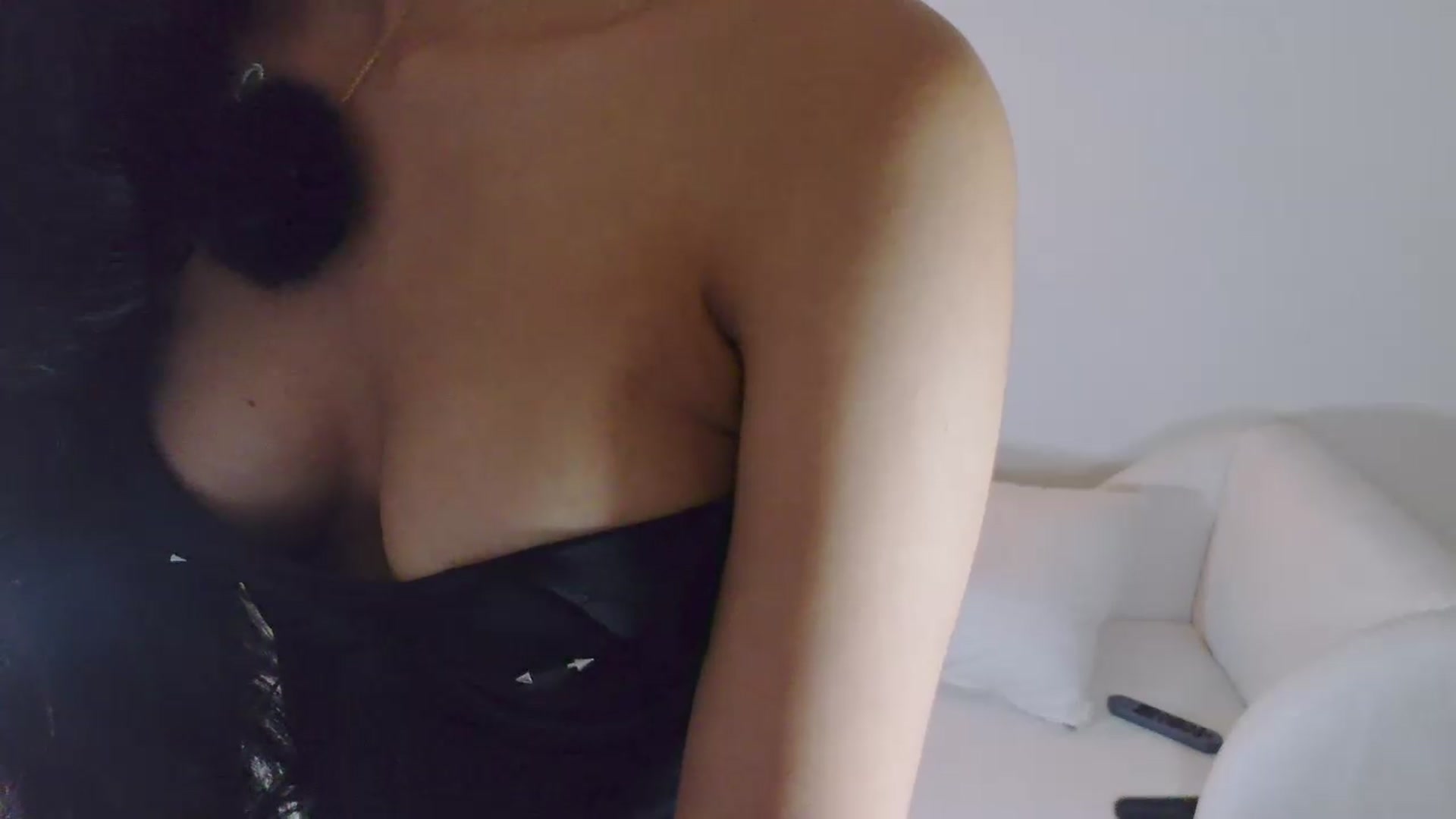 Gallery image thumbnail from Arielle_1's myfreecams stream on, 06/14/2026, 15:06 image 11 of 20