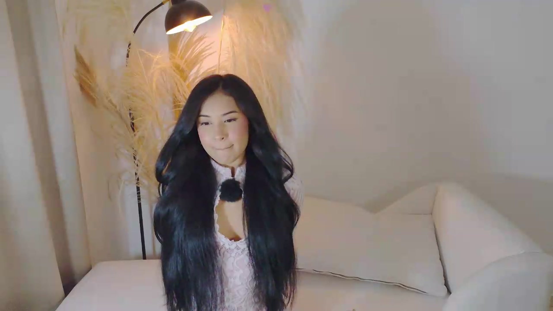 Gallery image thumbnail from Arielle_1's myfreecams stream on, 06/19/2026, 14:52 image 15 of 20