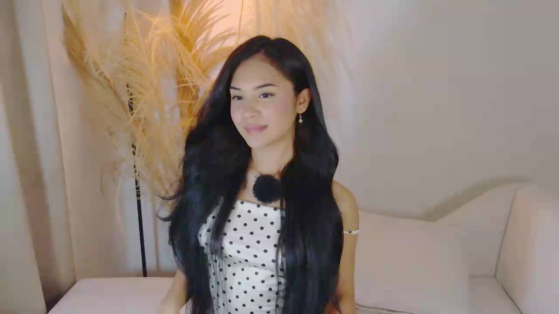 Gallery image thumbnail from Arielle_1's myfreecams stream on, 06/22/2026, 15:00 image 18 of 20
