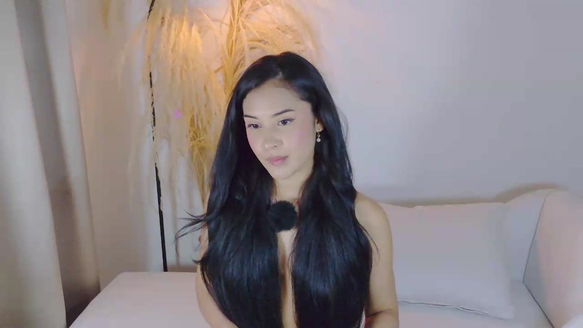 Gallery image thumbnail from Arielle_1's myfreecams stream on, 06/24/2026, 16:05 image 12 of 20