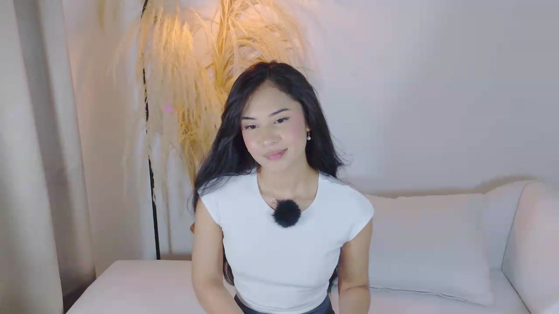Gallery image thumbnail from Arielle_1's myfreecams stream on, 06/24/2026, 16:05 image 20 of 20