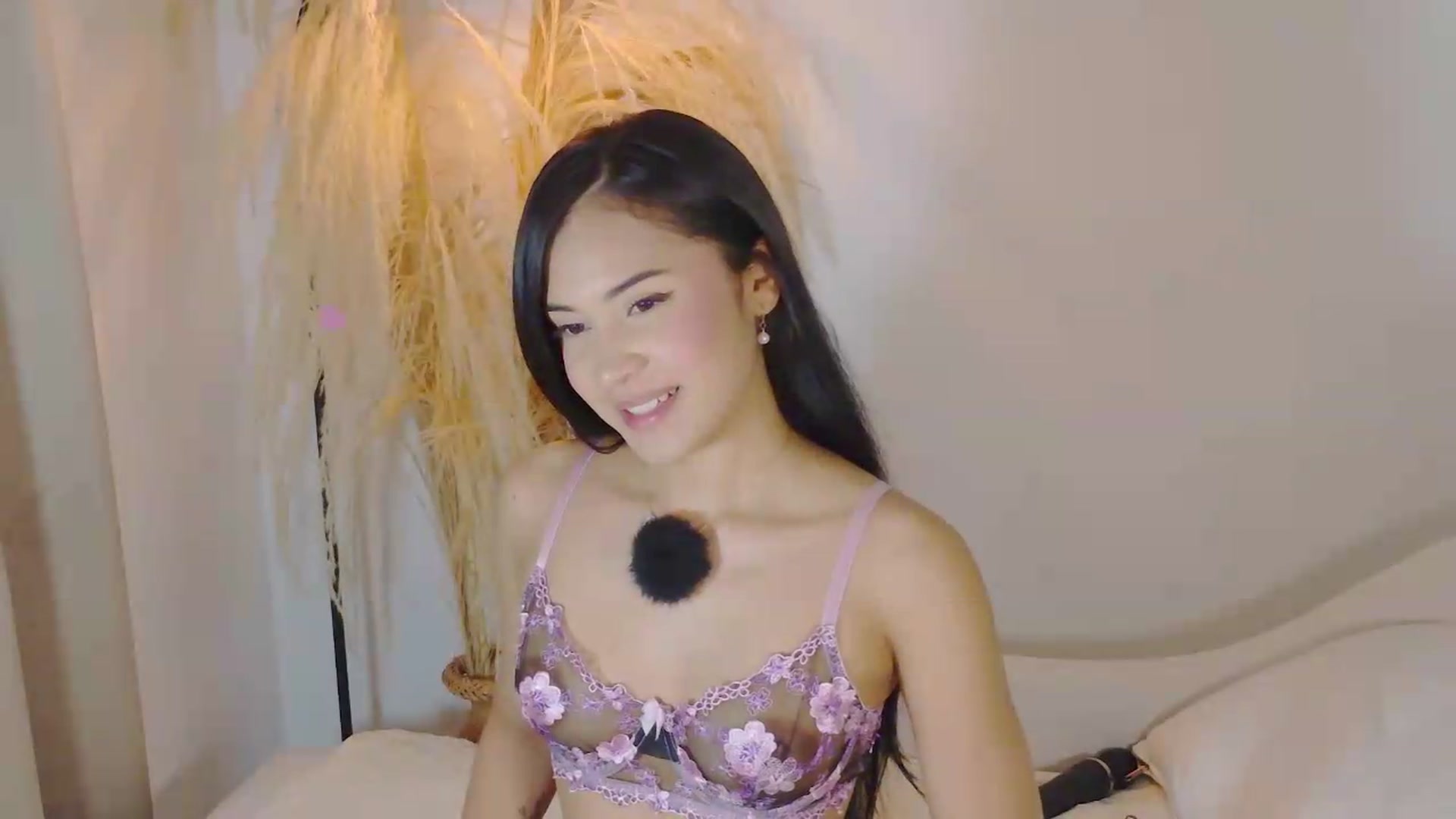 Gallery image thumbnail from Arielle_1's myfreecams stream on, 06/30/2026, 16:07 image 19 of 20