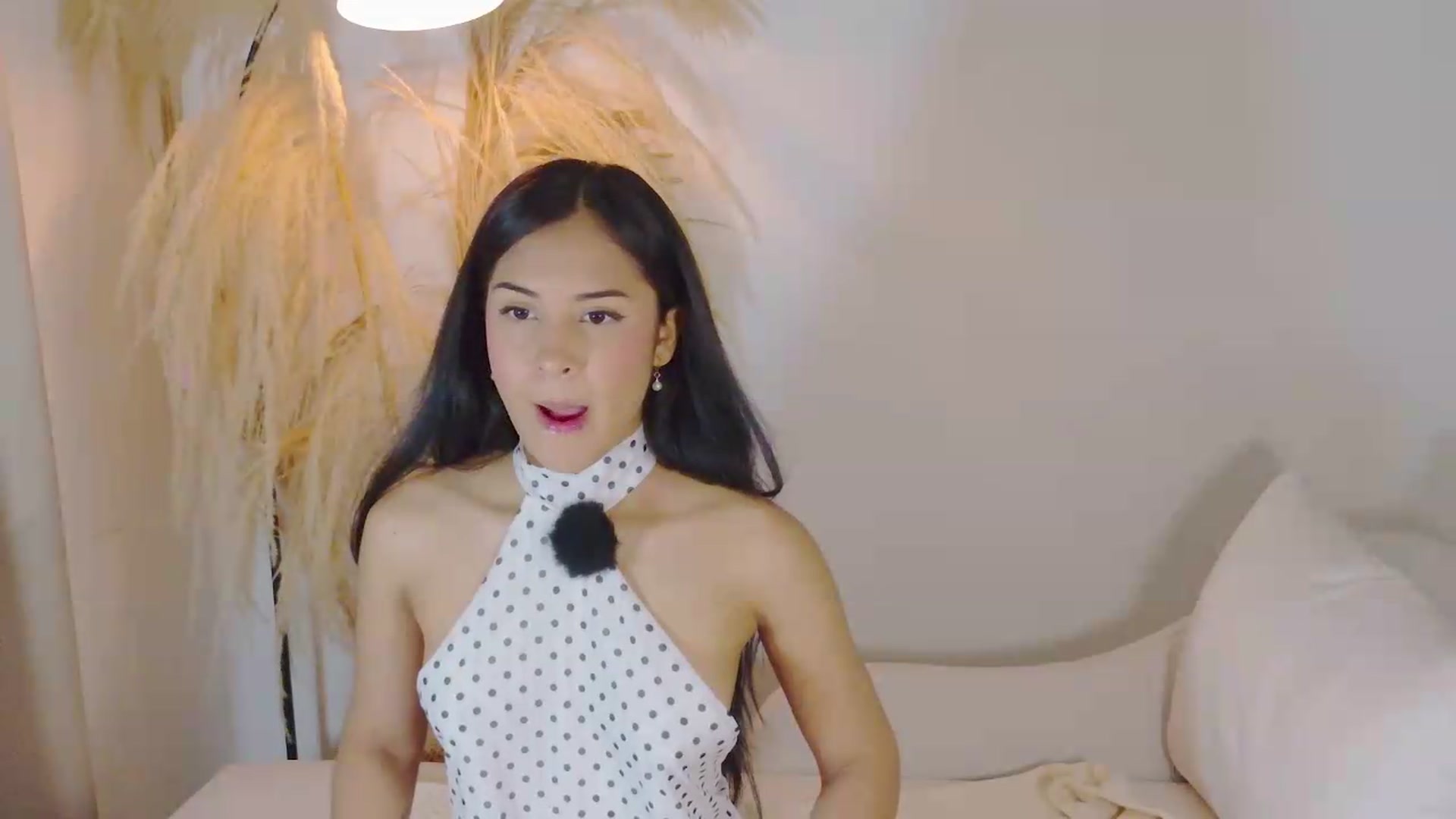 Gallery image thumbnail from Arielle_1's myfreecams stream on, 07/06/2026, 15:46 image 4 of 20