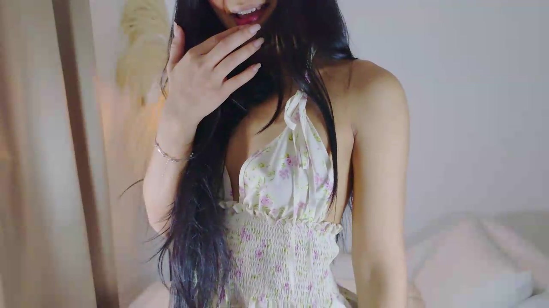 Gallery image thumbnail from Arielle_1's myfreecams stream on, 07/19/2026, 14:46 image 12 of 20