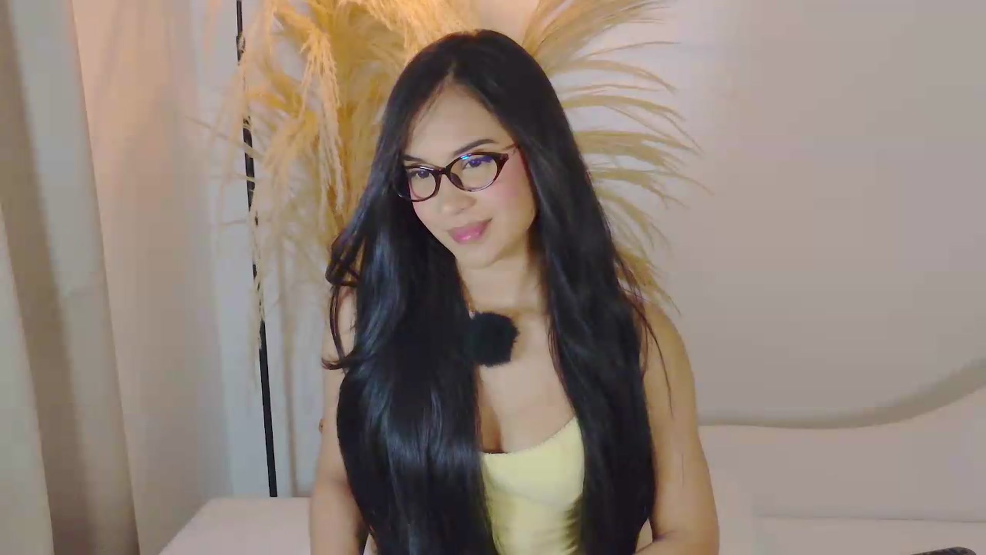 Gallery image thumbnail from Arielle_1's myfreecams stream on, 07/26/2026, 14:00 image 10 of 20
