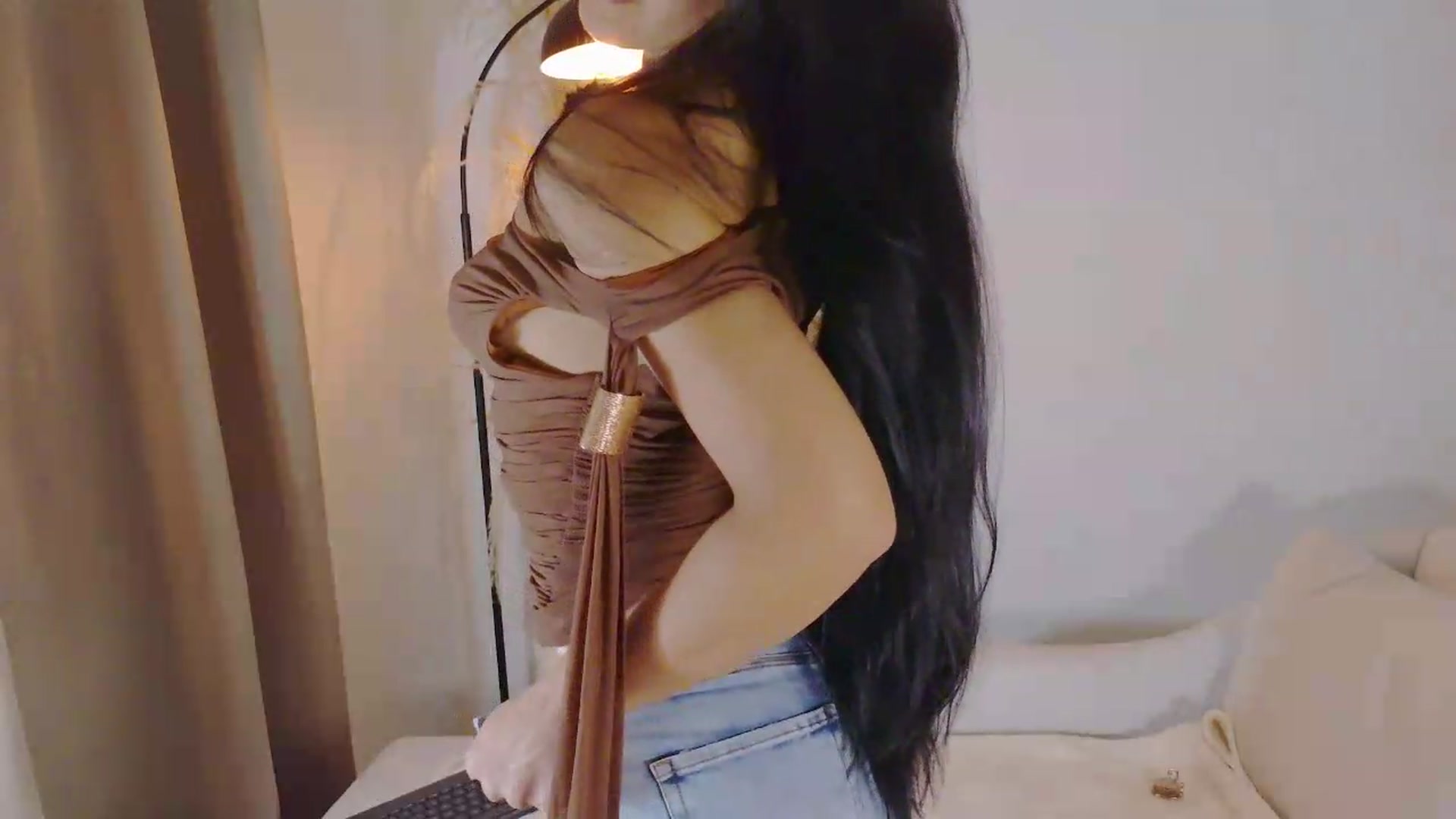 Gallery image thumbnail from Arielle_1's myfreecams stream on, 08/02/2026, 13:19 image 2 of 20