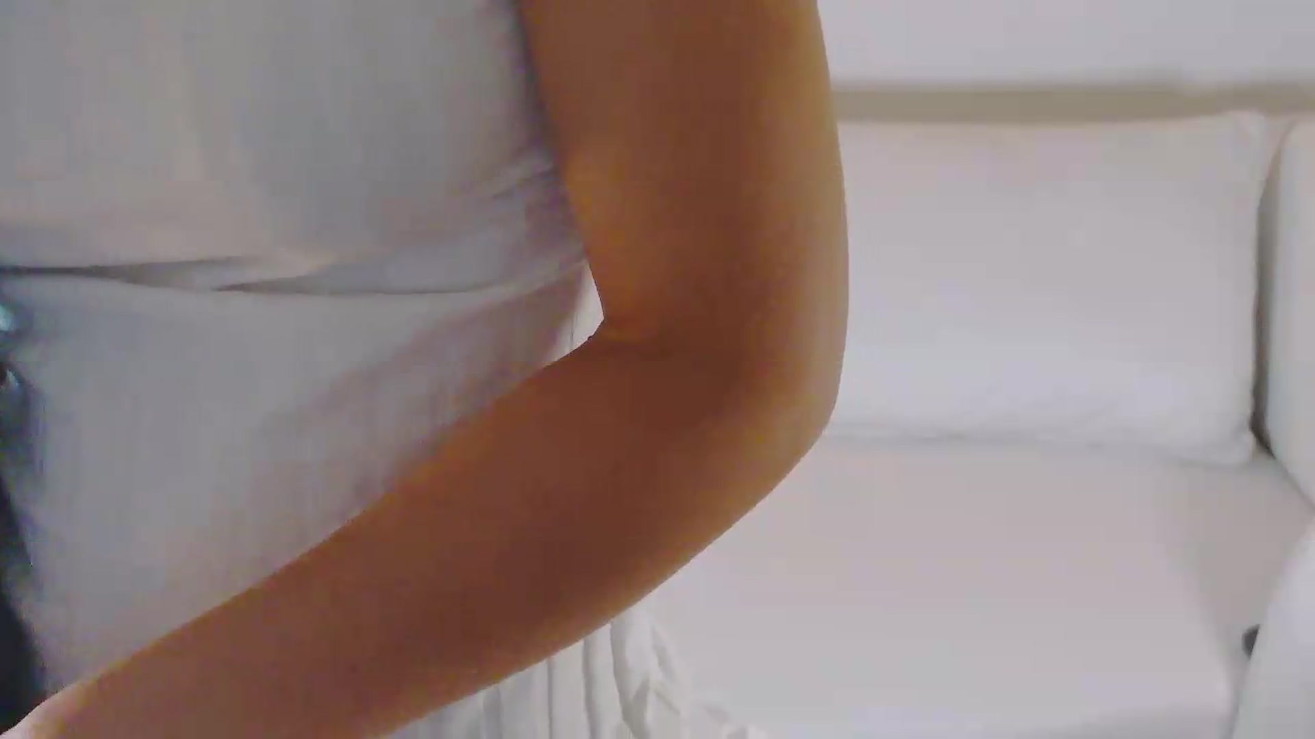 Gallery image thumbnail from Arielle_1's myfreecams stream on, 08/06/2026, 14:49 image 10 of 20