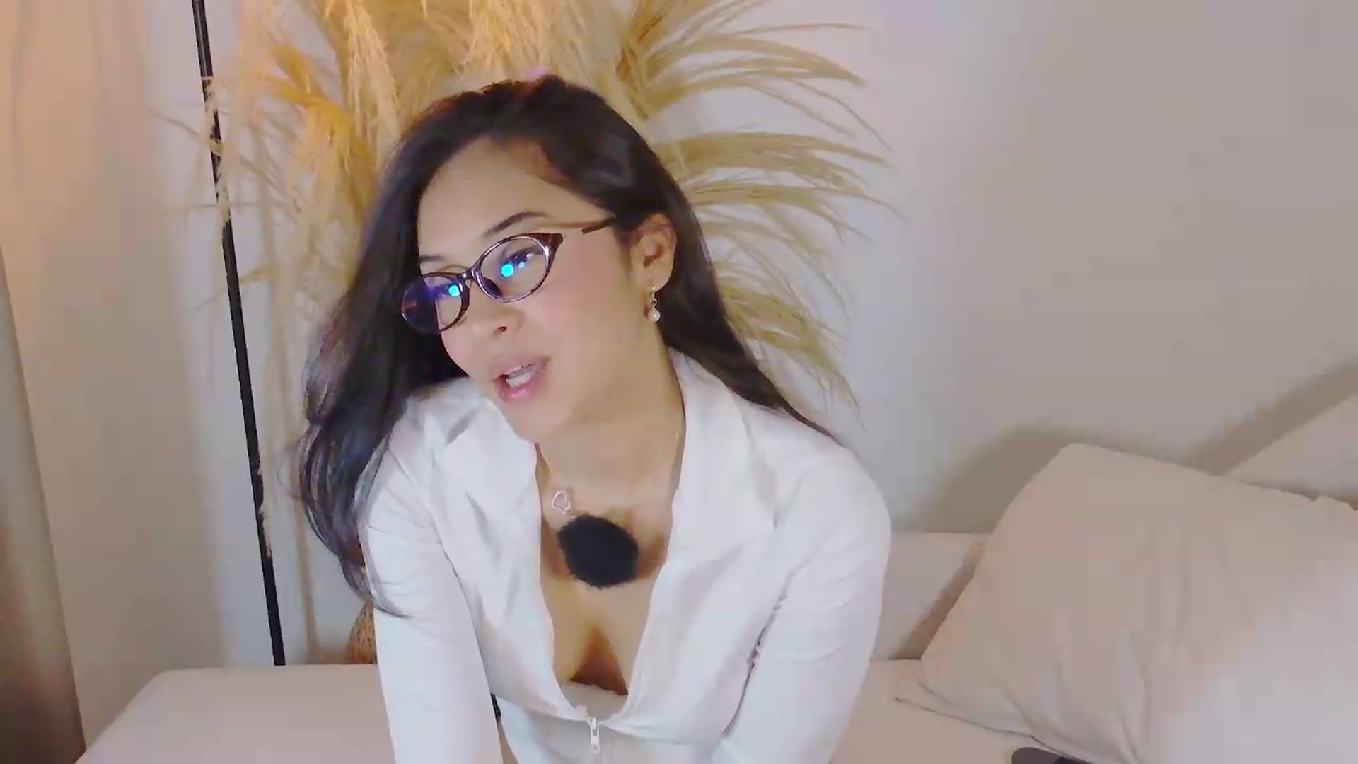 Gallery image thumbnail from Arielle_1's myfreecams stream on, 08/09/2026, 15:19 image 20 of 20