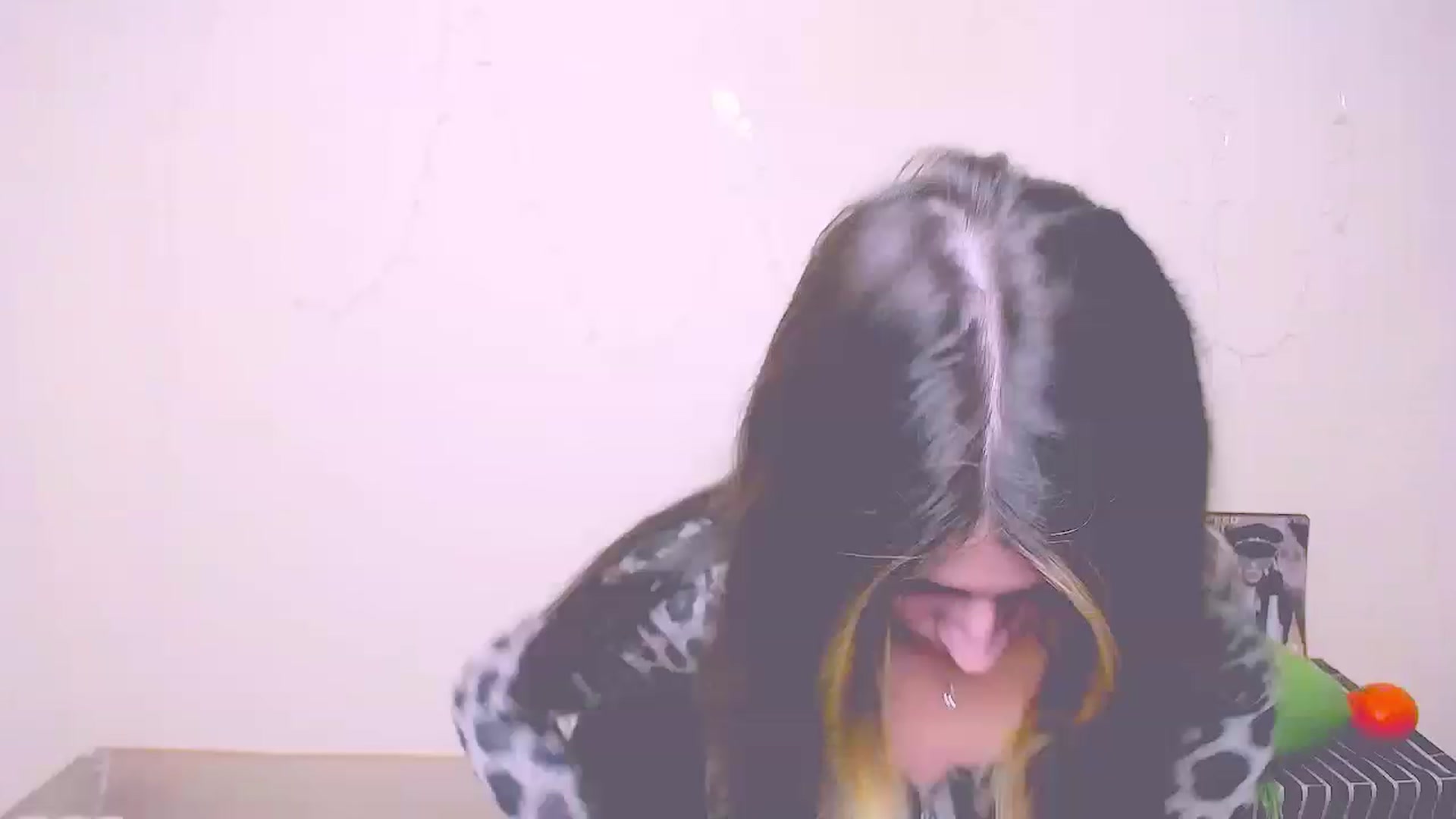 Gallery image thumbnail from ArinaLov_'s myfreecams stream on, 11/18/2022, 10:03 image 9 of 20
