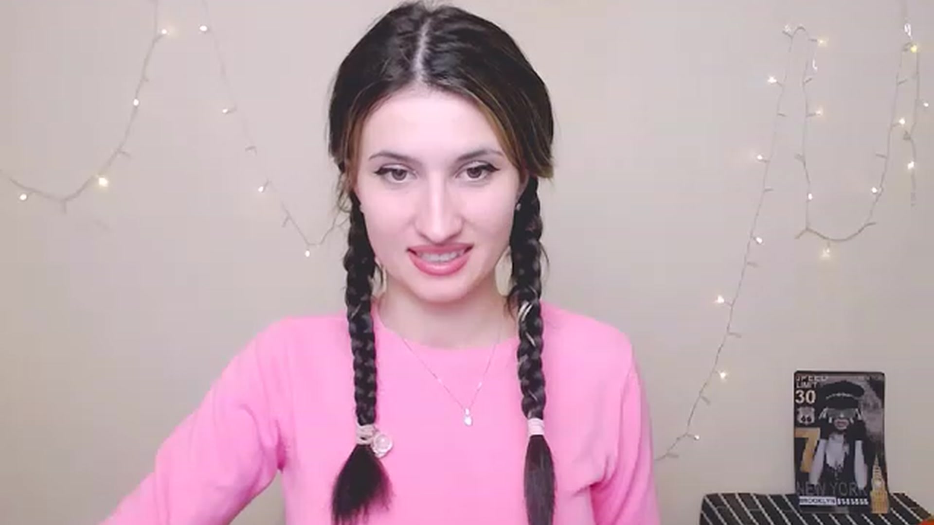 Gallery image thumbnail from ArinaLov_'s myfreecams stream on, 11/19/2022, 09:33 image 9 of 20
