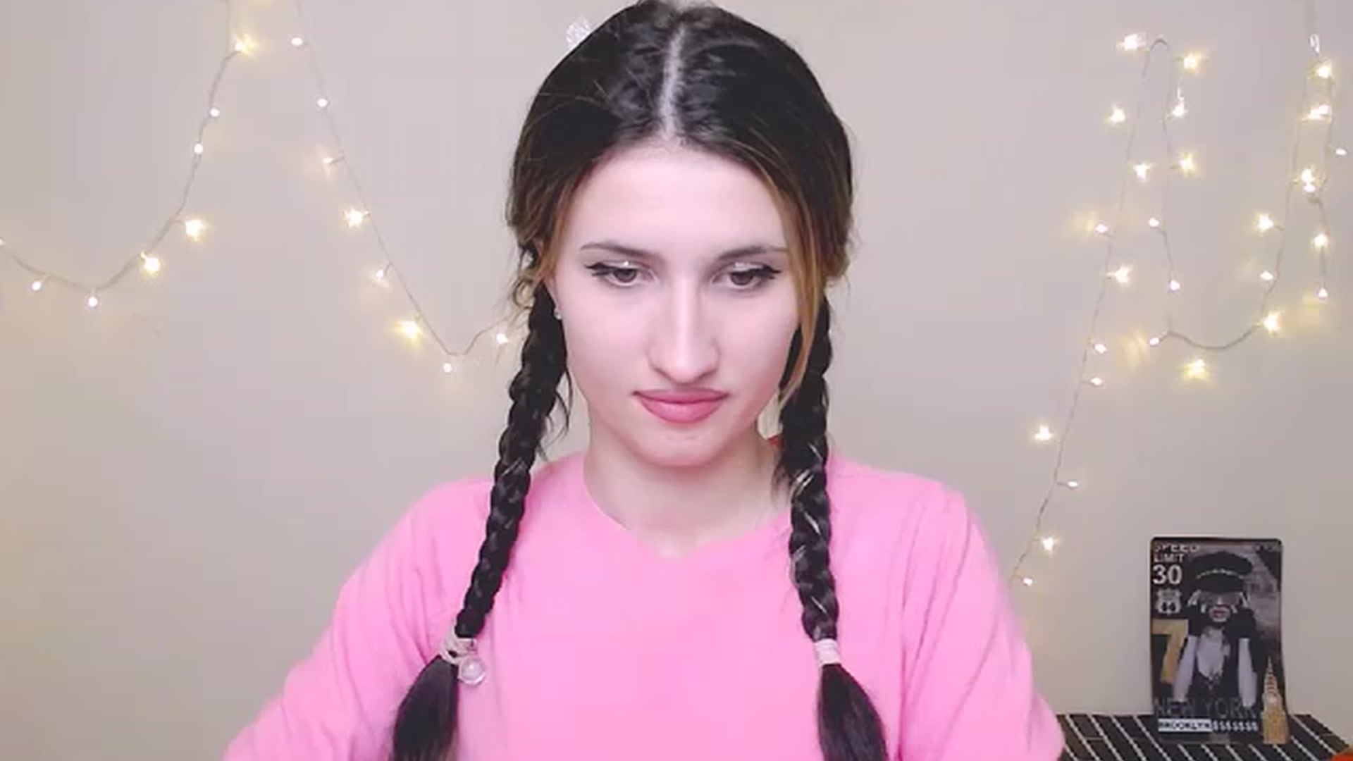 Gallery image thumbnail from ArinaLov_'s myfreecams stream on, 11/19/2022, 09:49 image 1 of 20