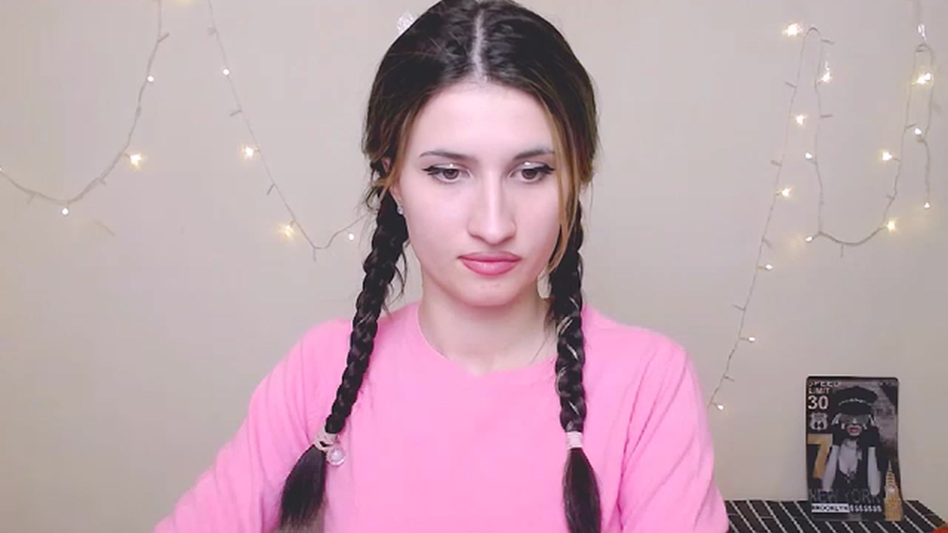 Gallery image thumbnail from ArinaLov_'s myfreecams stream on, 11/19/2022, 09:49 image 5 of 20