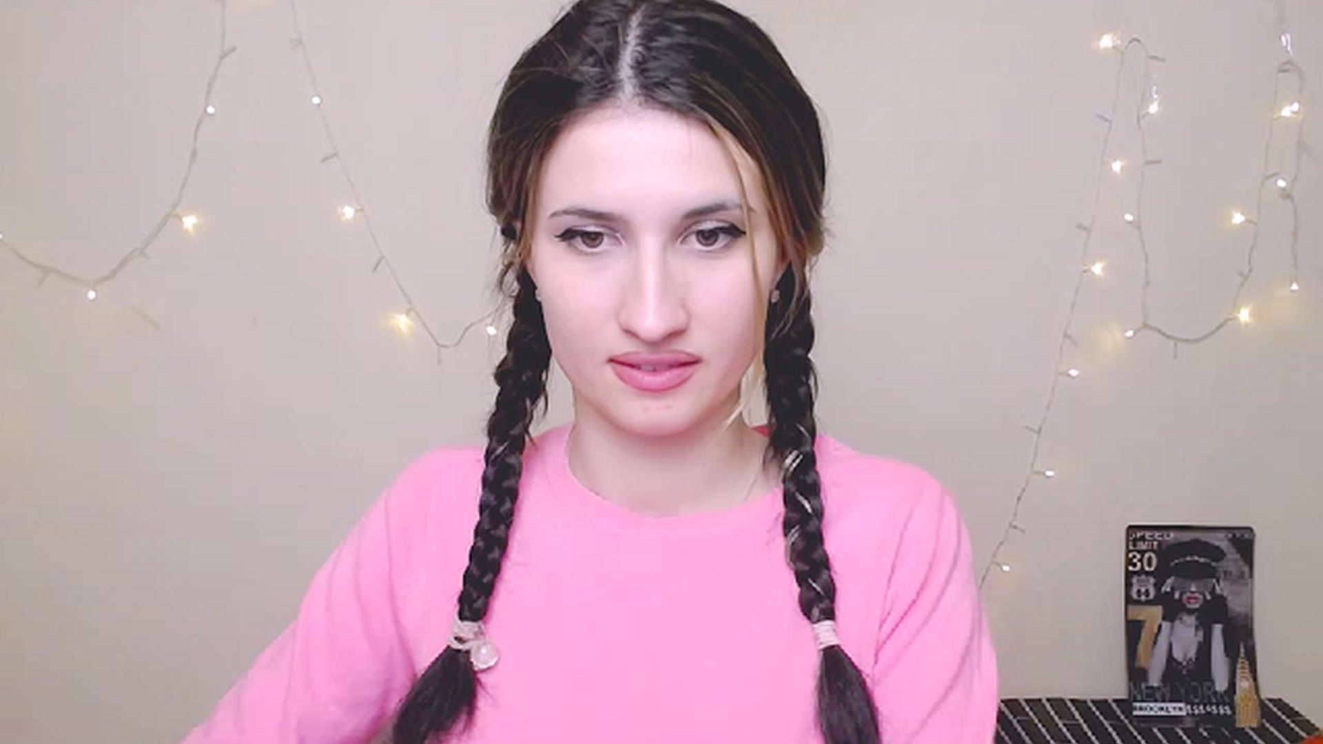 Gallery image thumbnail from ArinaLov_'s myfreecams stream on, 11/19/2022, 10:16 image 11 of 20