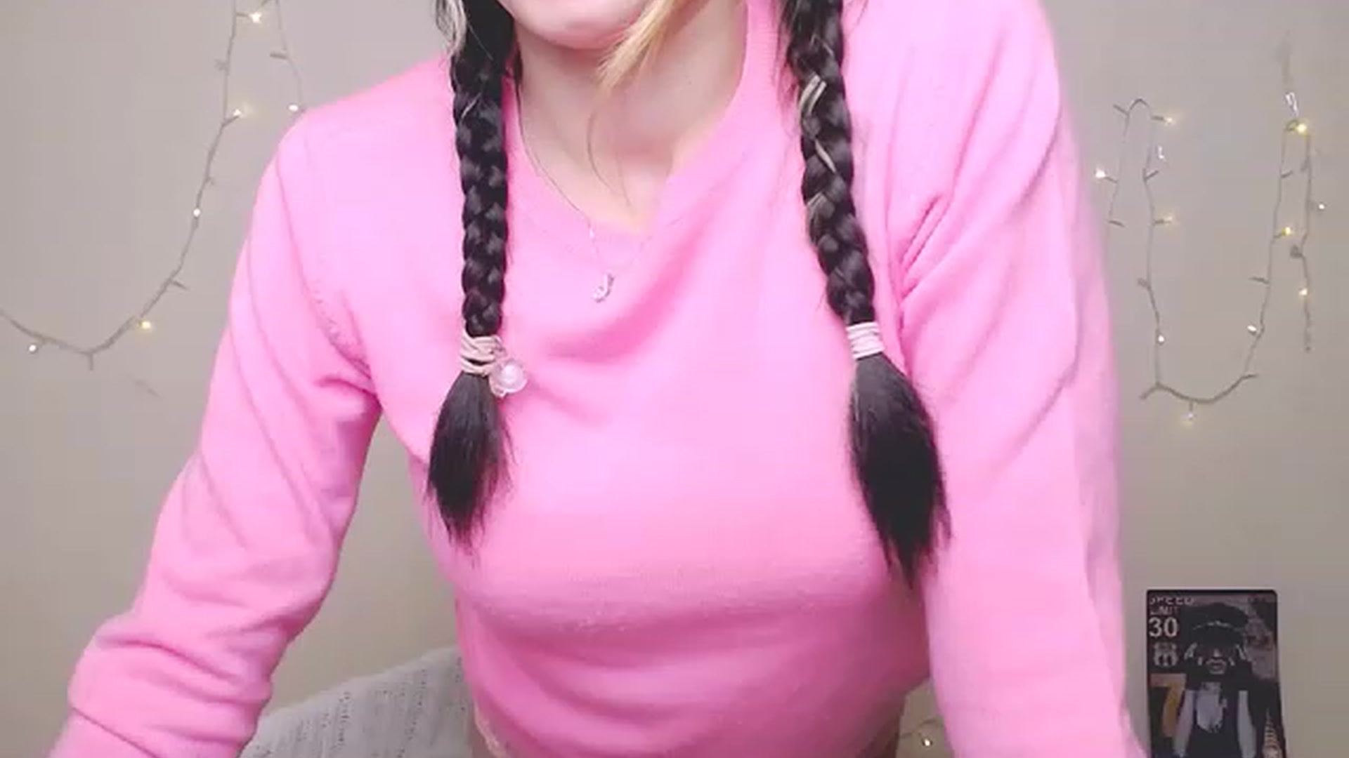 Gallery image thumbnail from ArinaLov_'s myfreecams stream on, 11/19/2022, 13:44 image 8 of 20