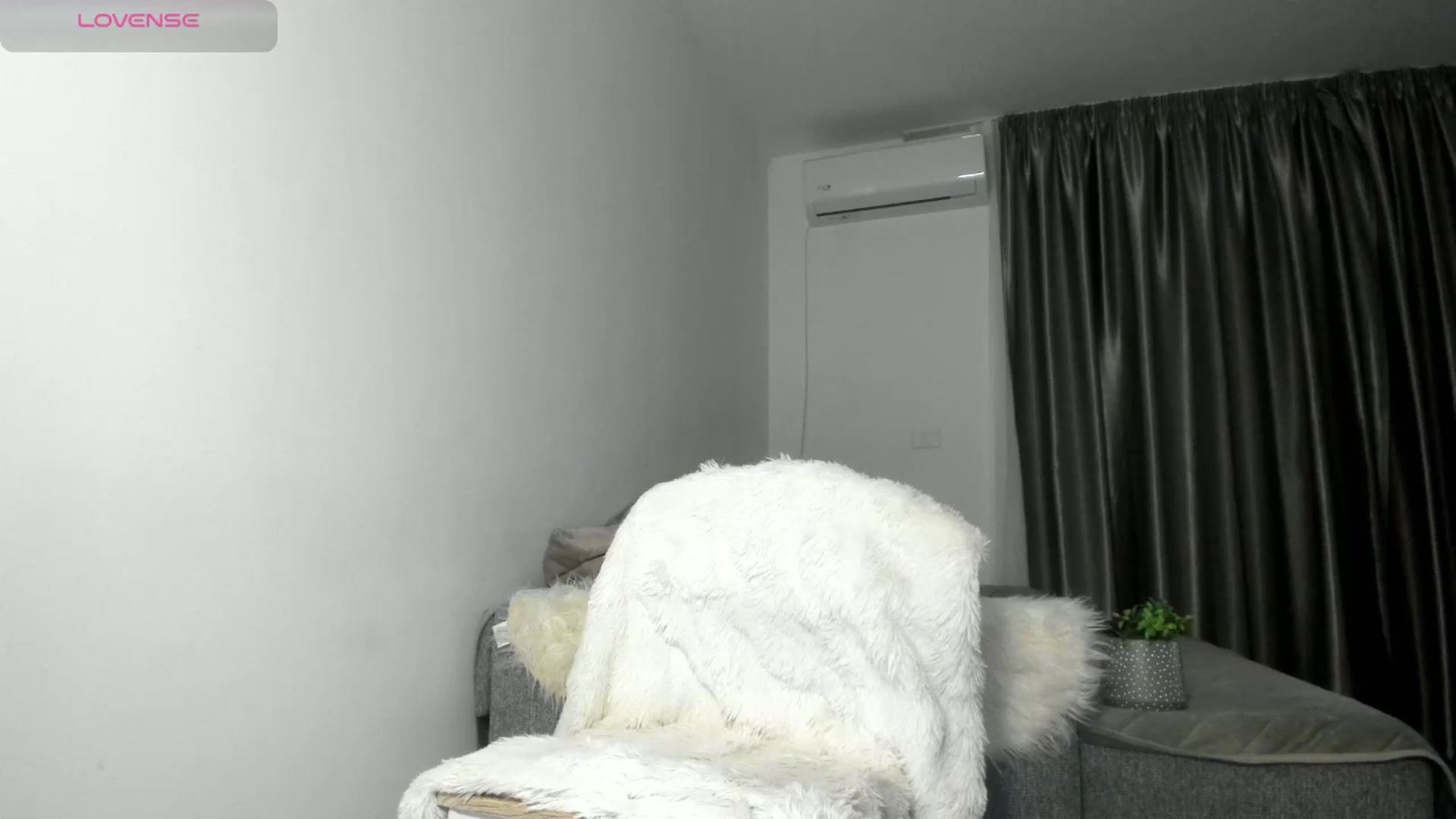 Gallery image thumbnail from ArinaRave's myfreecams stream on, 03/28/2026, 02:30 image 8 of 20