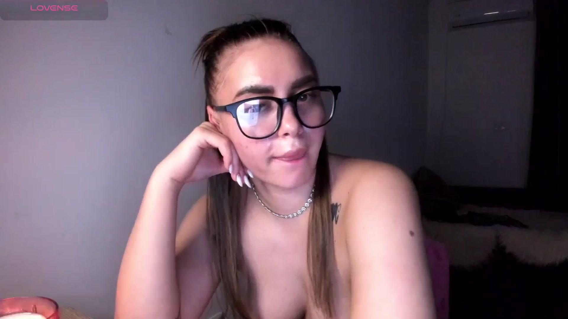 Gallery image thumbnail from ArinaRave's myfreecams stream on, 03/29/2026, 03:14 image 3 of 20