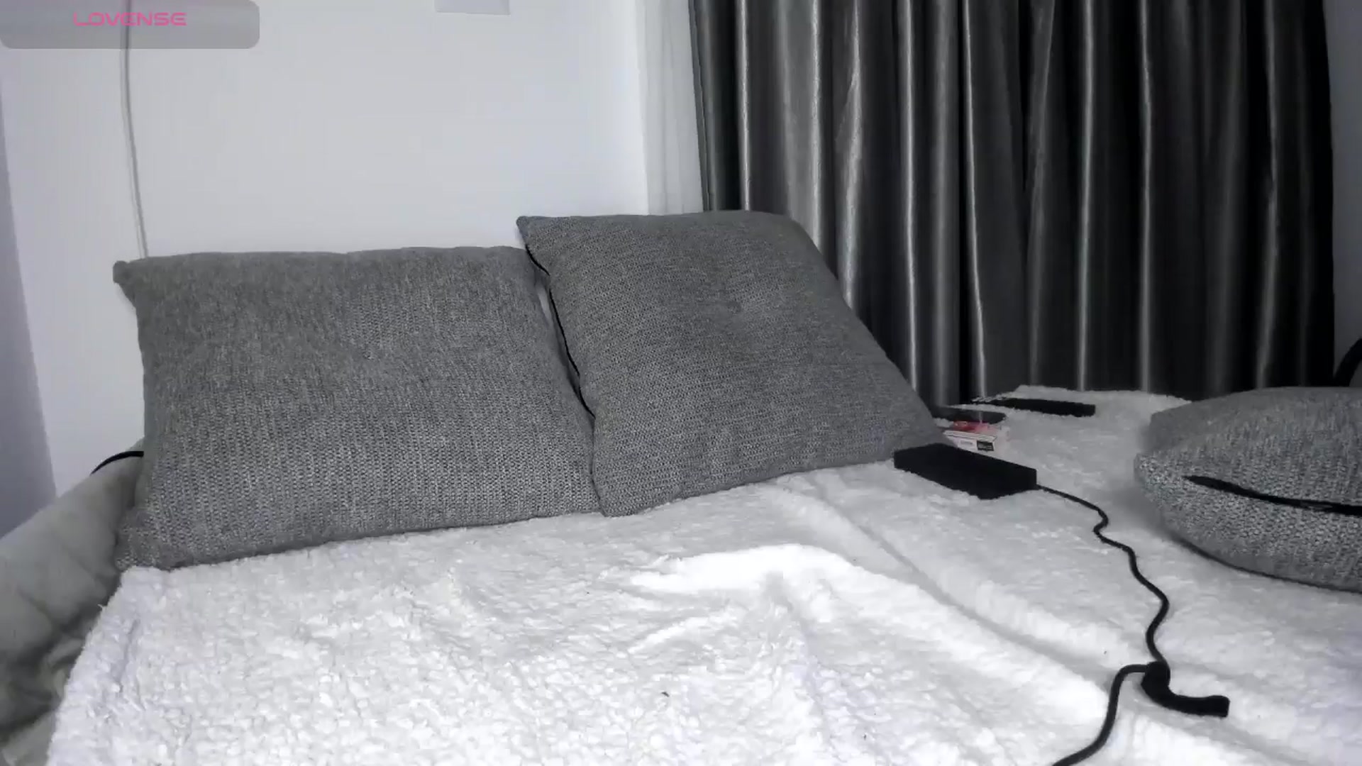 Gallery image thumbnail from ArinaRave's myfreecams stream on, 03/30/2026, 24:02 image 3 of 20