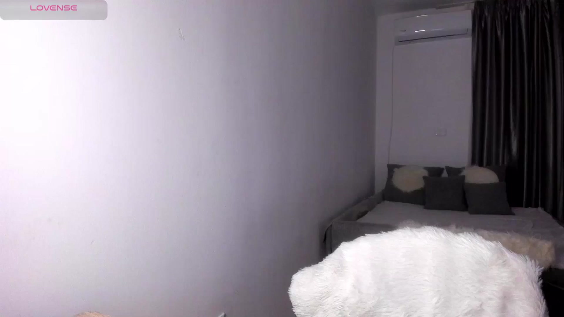 Gallery image thumbnail from ArinaRave's myfreecams stream on, 03/31/2026, 21:13 image 1 of 20