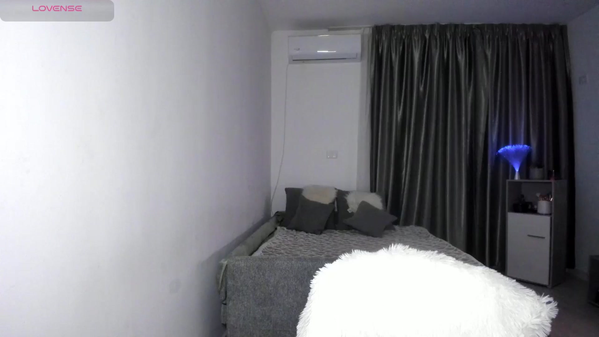 Gallery image thumbnail from ArinaRave's myfreecams stream on, 04/06/2026, 23:39 image 6 of 20