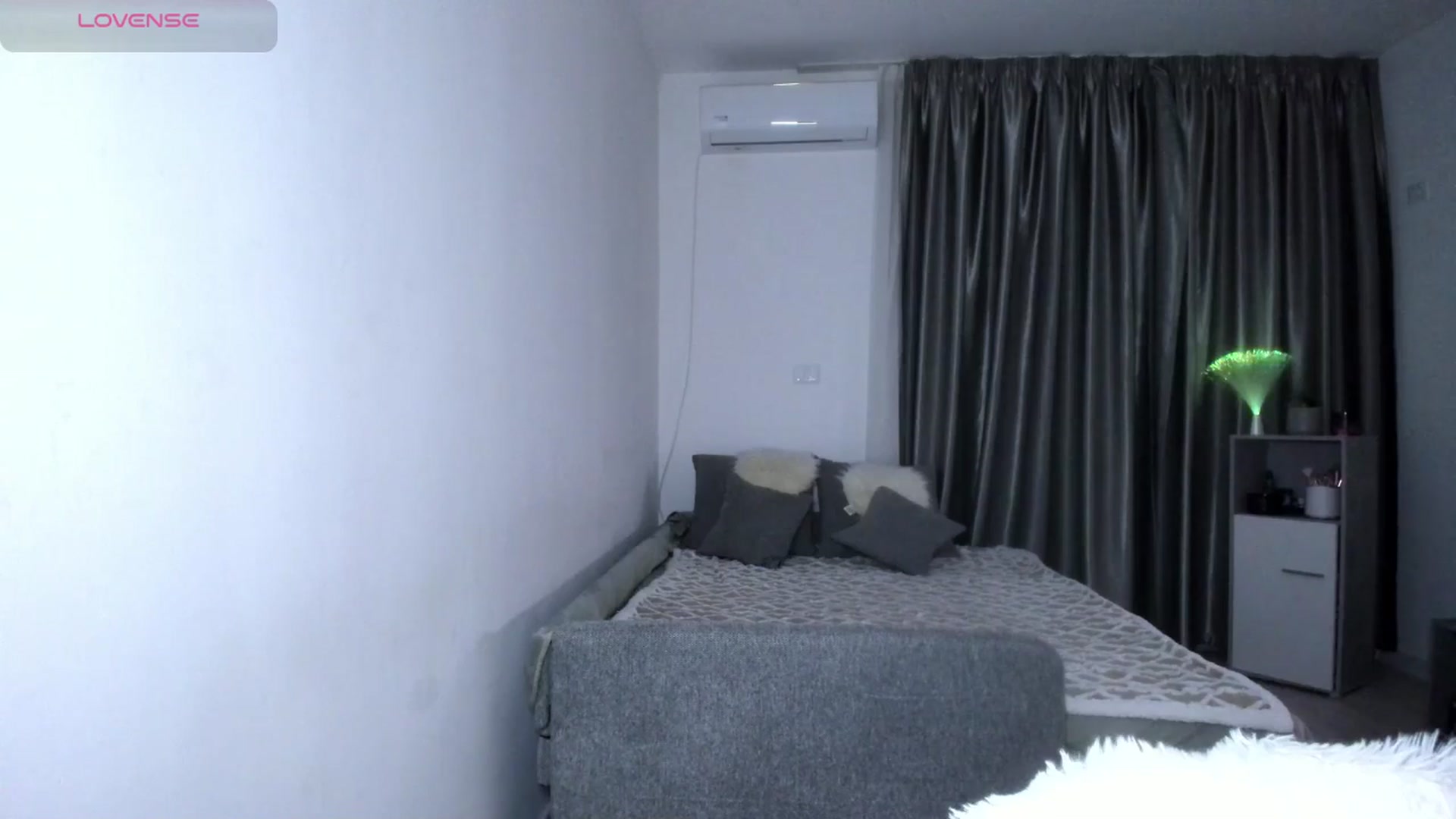Gallery image thumbnail from ArinaRave's myfreecams stream on, 04/06/2026, 23:39 image 5 of 20