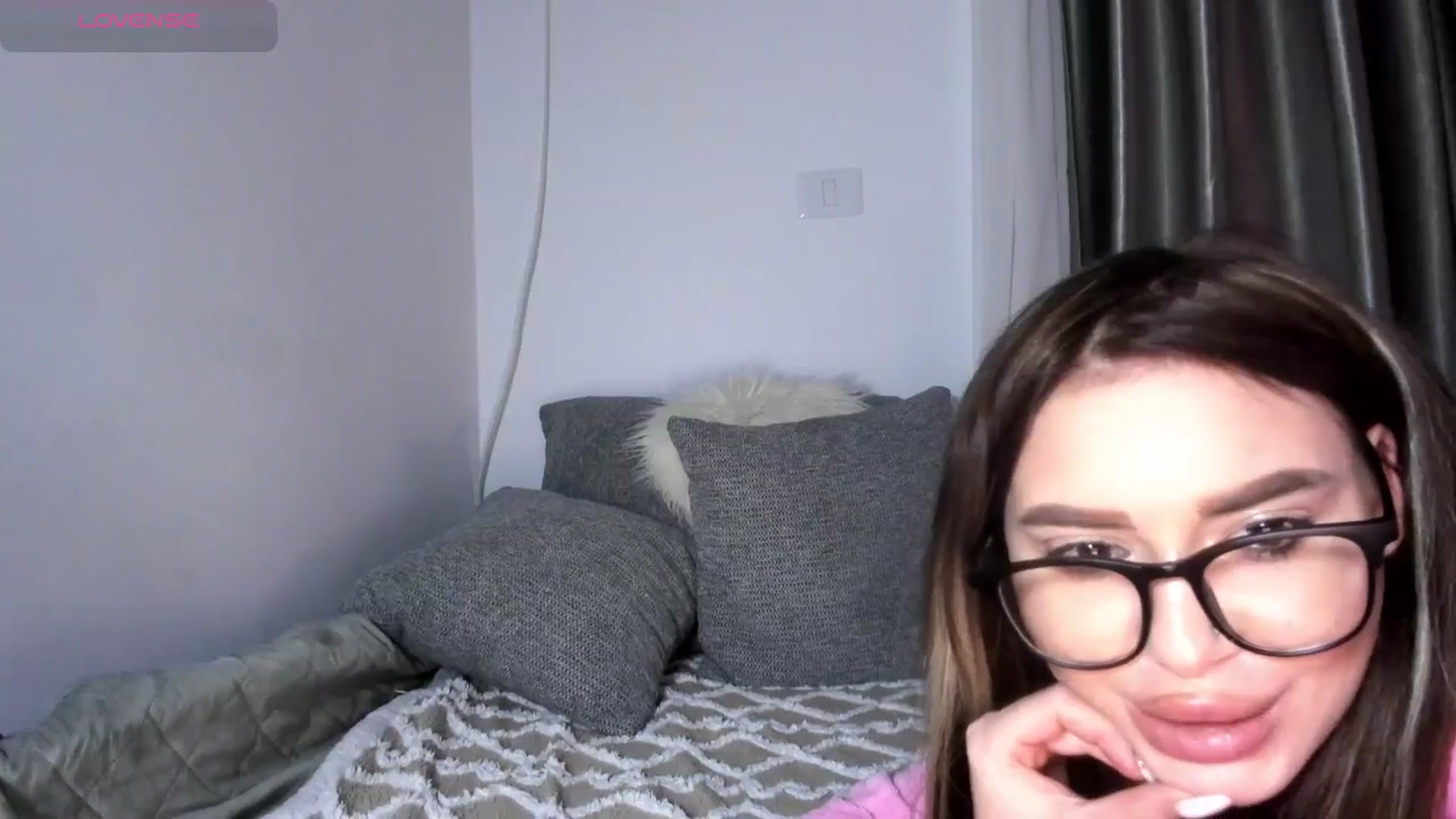 Gallery image thumbnail from ArinaRave's myfreecams stream on, 04/06/2026, 23:39 image 19 of 20