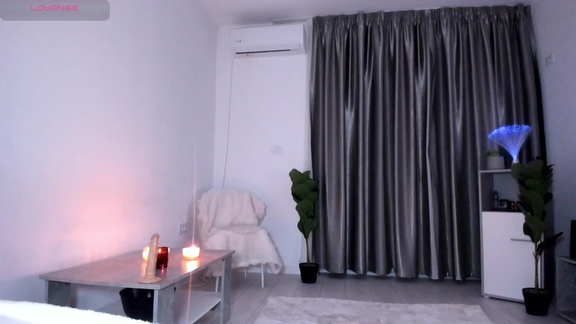Gallery image thumbnail from ArinaRave's myfreecams stream on, 04/07/2026, 23:39 image 11 of 20