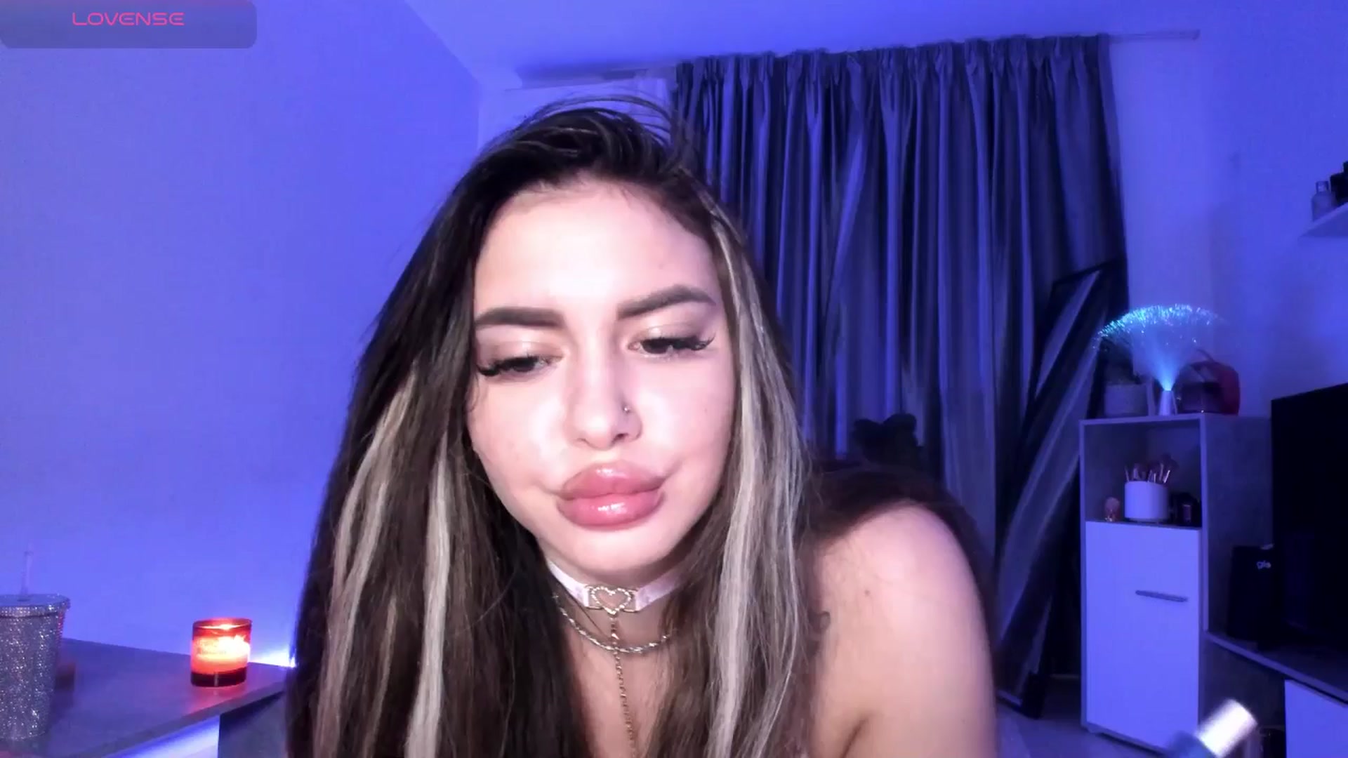 Gallery image thumbnail from ArinaRave's myfreecams stream on, 04/13/2026, 24:02 image 1 of 20