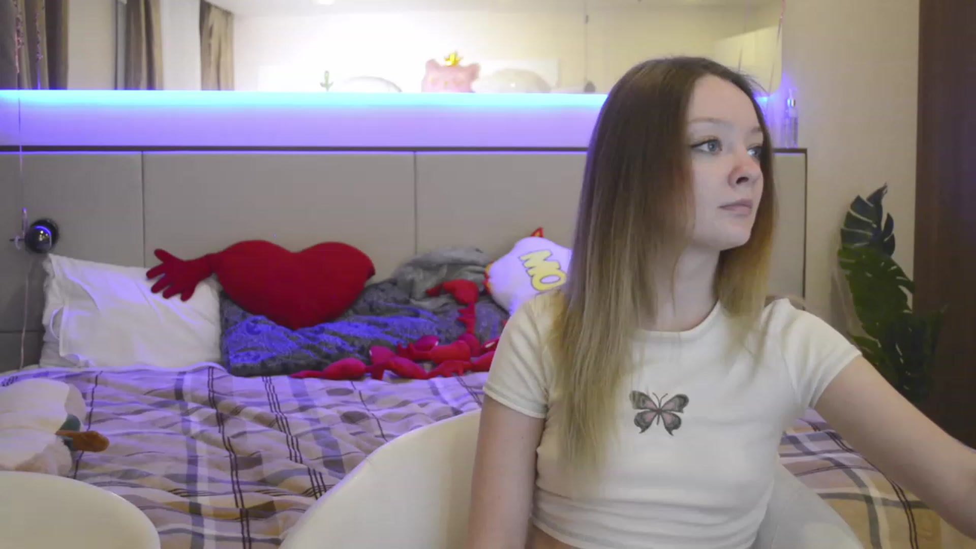 Gallery image thumbnail from Arina_me's myfreecams stream on, 05/12/2023, 21:37 image 1 of 20
