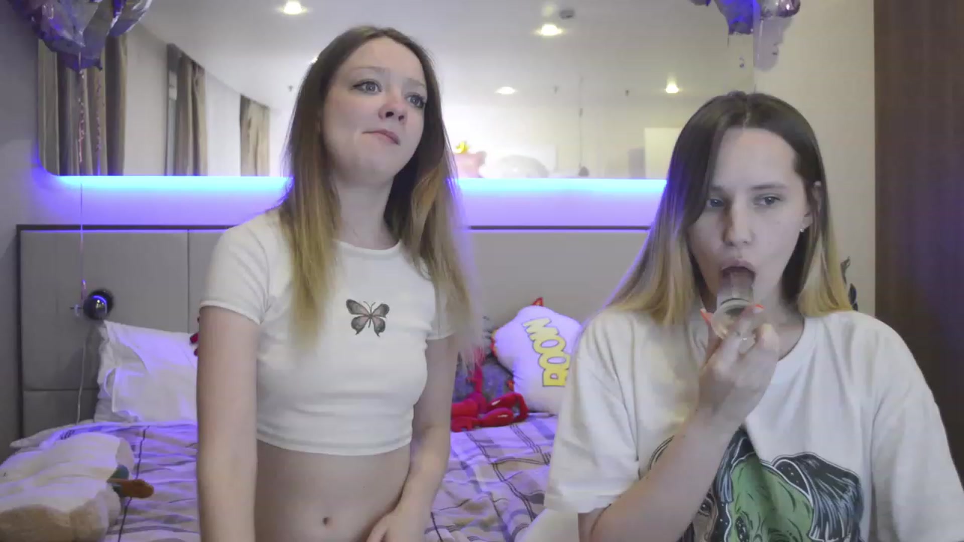 Gallery image thumbnail from Arina_me's myfreecams stream on, 05/12/2023, 21:37 image 11 of 20