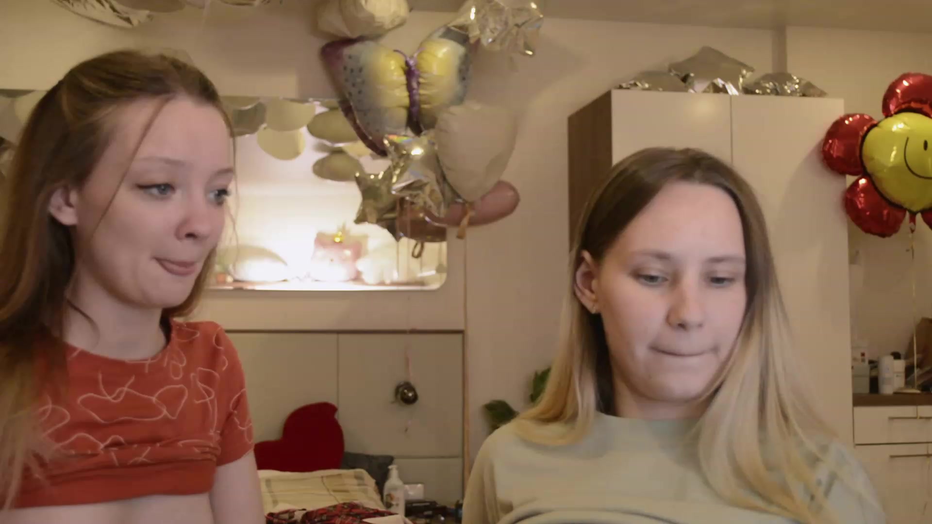 Gallery image thumbnail from Arina_me's myfreecams stream on, 05/16/2023, 21:14 image 16 of 20