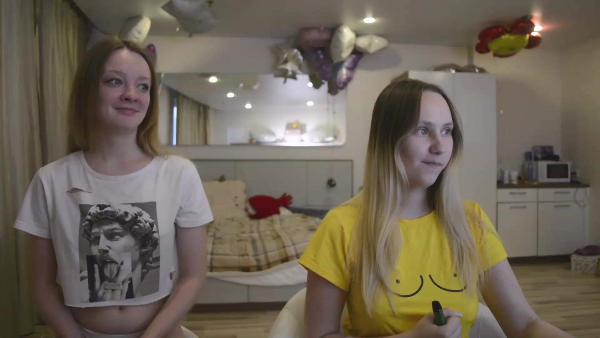 Gallery image thumbnail from Arina_me's myfreecams stream on, 06/02/2023, 01:14 image 19 of 20