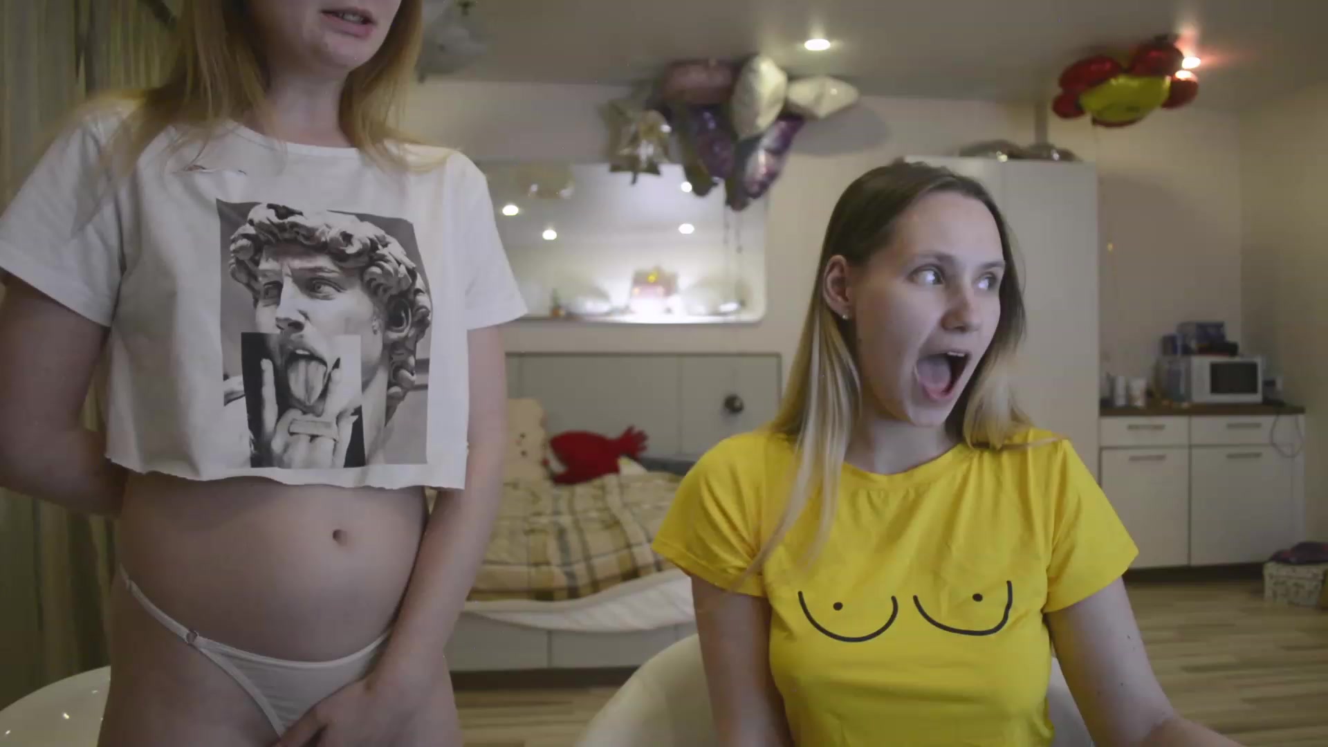 Gallery image thumbnail from Arina_me's myfreecams stream on, 06/02/2023, 01:14 image 17 of 20
