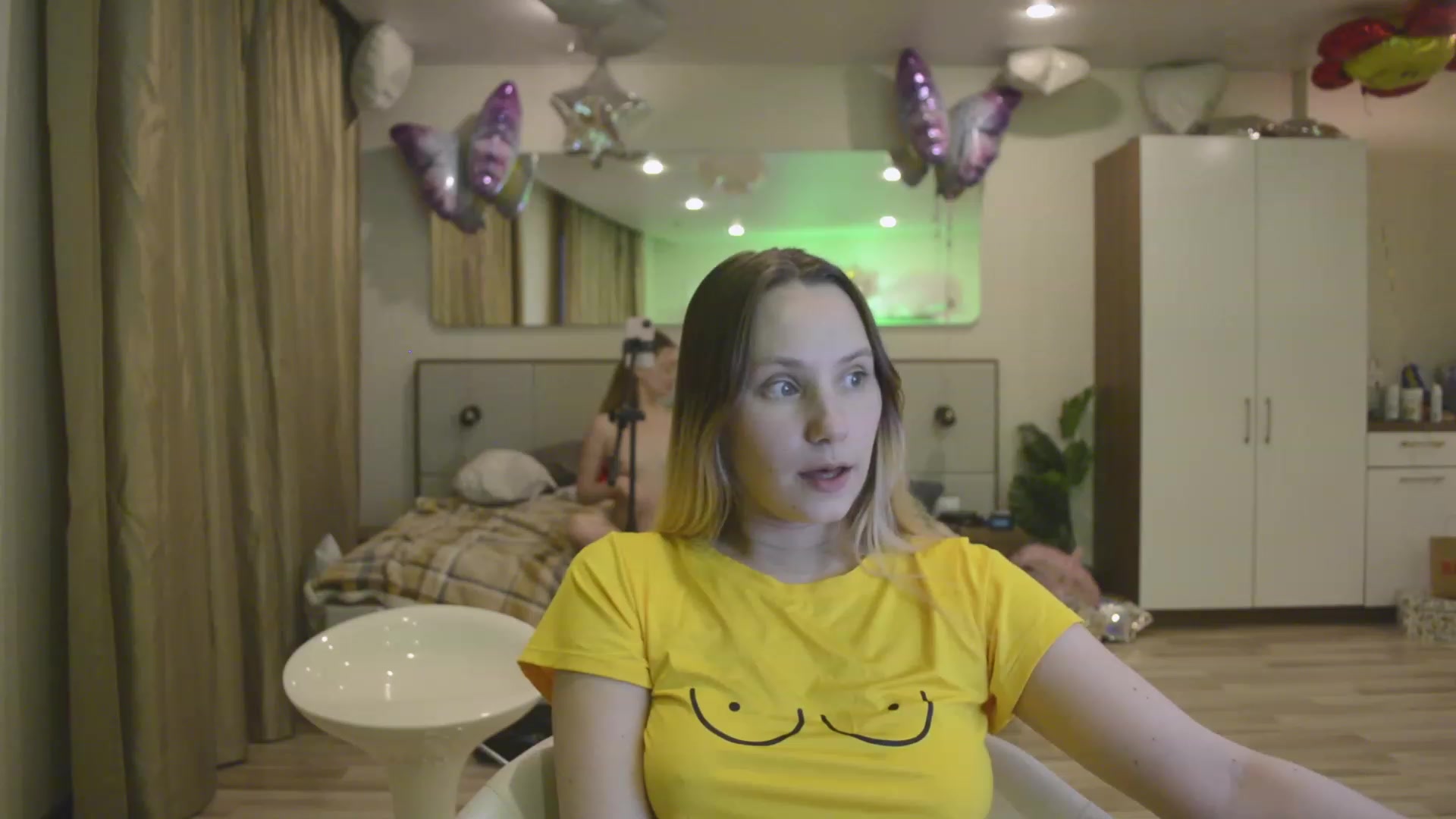 Gallery image thumbnail from Arina_me's myfreecams stream on, 06/02/2023, 23:42 image 12 of 20
