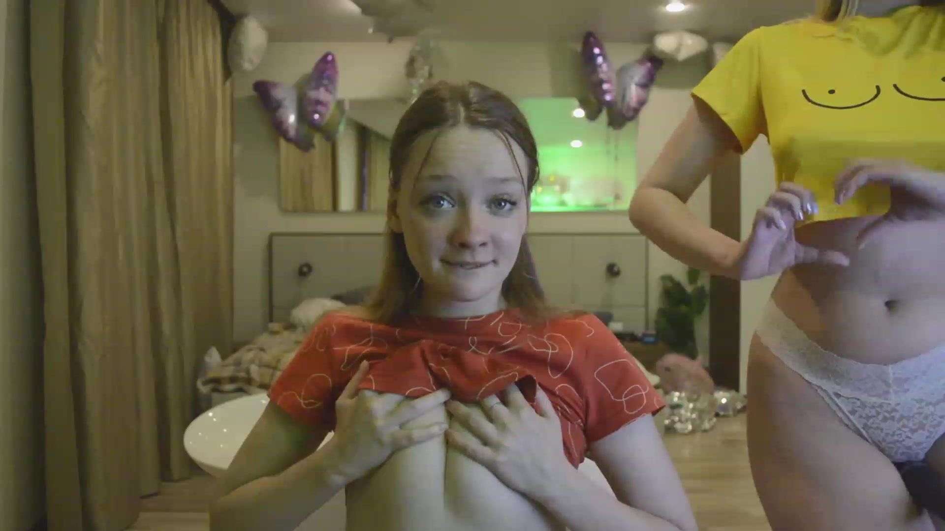 Gallery image thumbnail from Arina_me's myfreecams stream on, 06/02/2023, 23:42 image 19 of 20