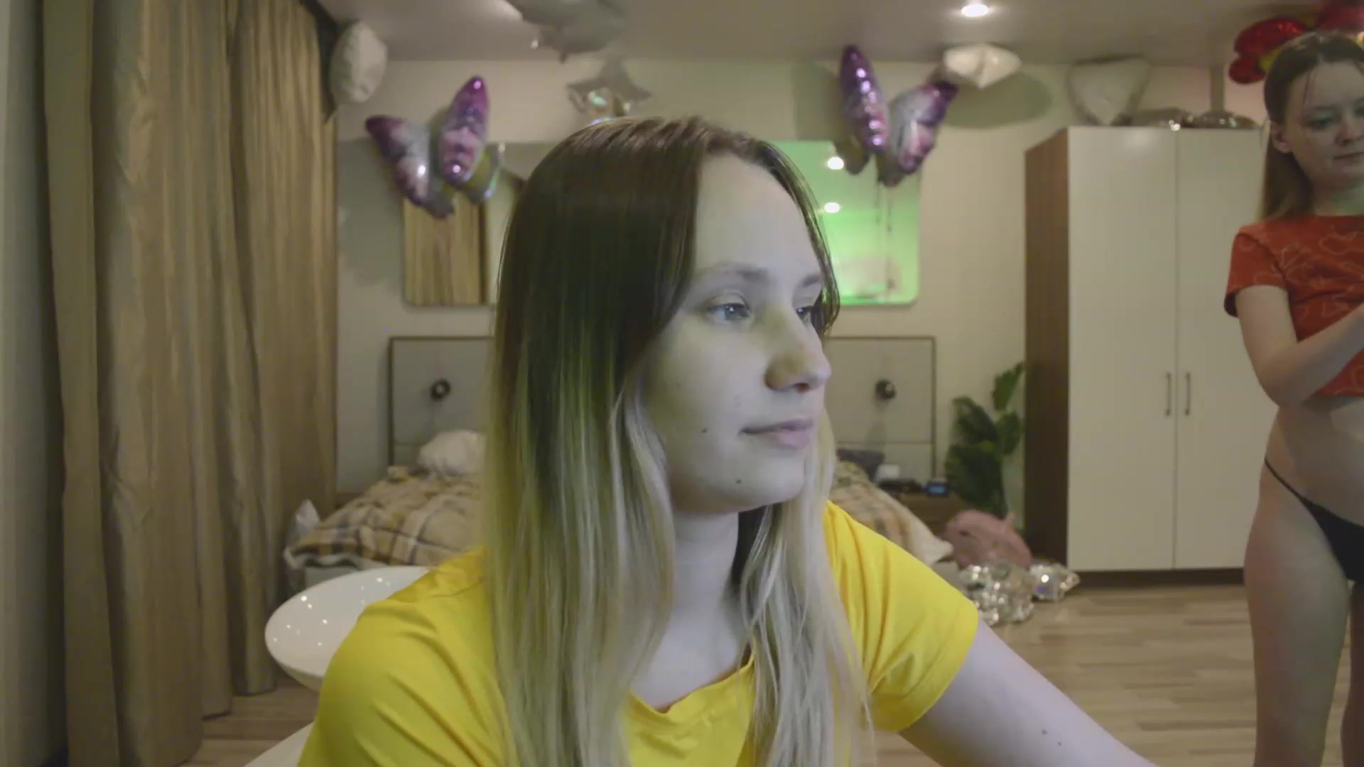 Gallery image thumbnail from Arina_me's myfreecams stream on, 06/02/2023, 23:42 image 14 of 20