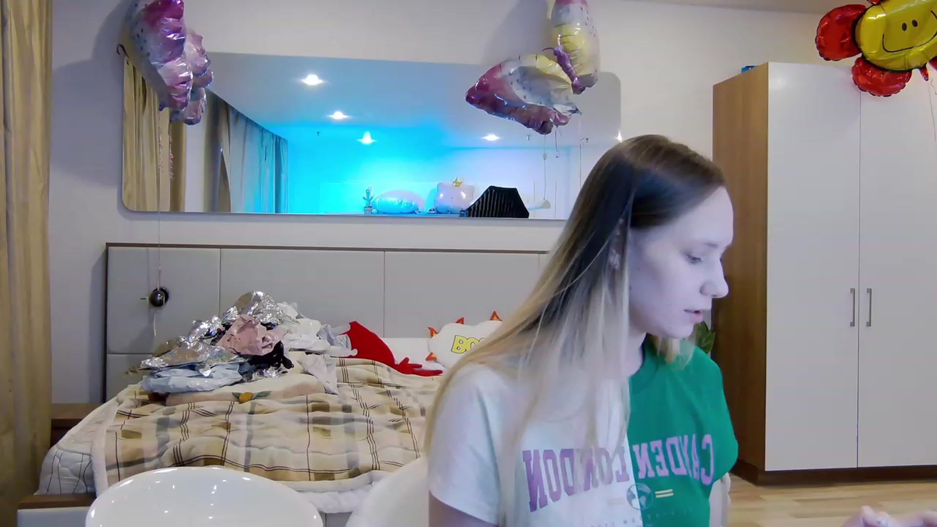 Gallery image thumbnail from Arina_me's myfreecams stream on, 06/12/2023, 20:10 image 7 of 20