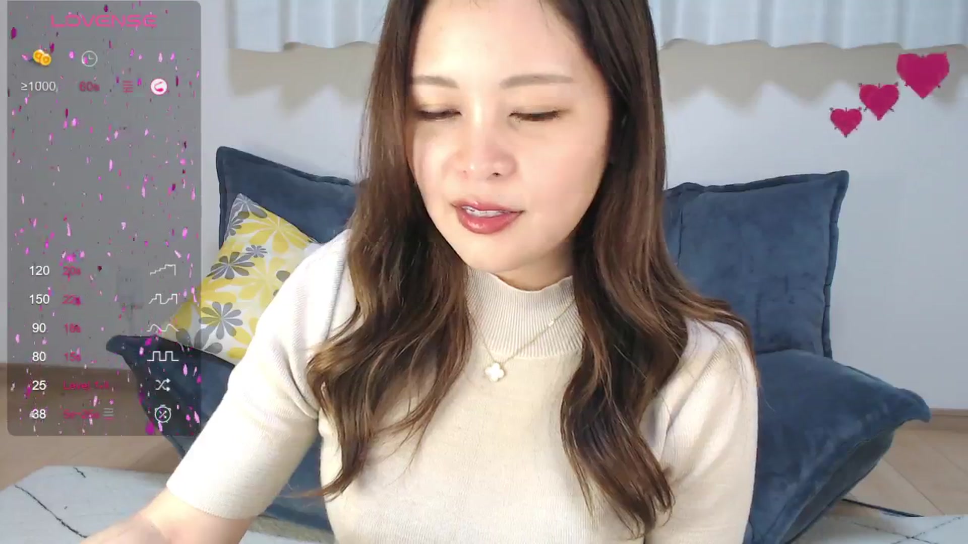 Gallery image thumbnail from Arisa715's myfreecams stream on, 06/05/2024, 13:34 image 3 of 20