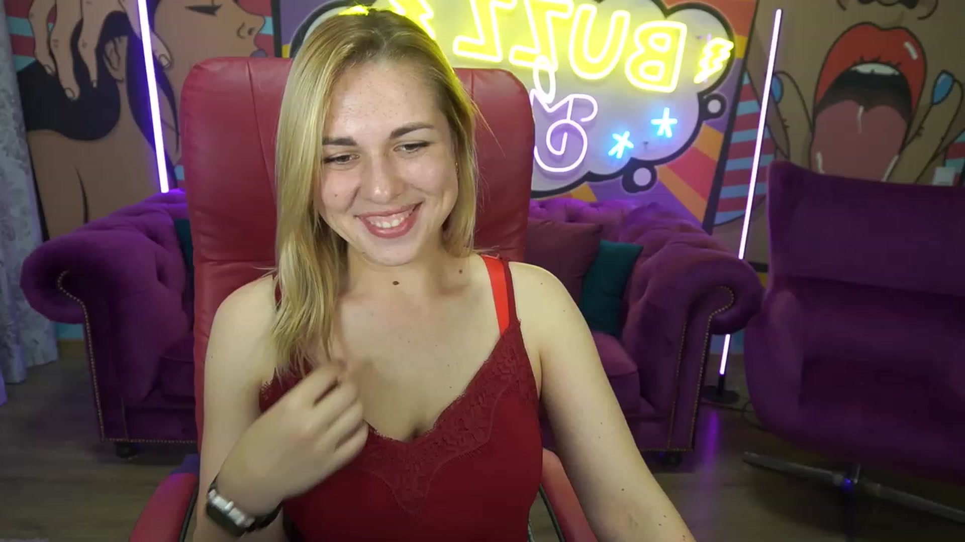 Gallery image thumbnail from ArishkaLulu's myfreecams stream on, 06/25/2023, 11:01 image 4 of 20