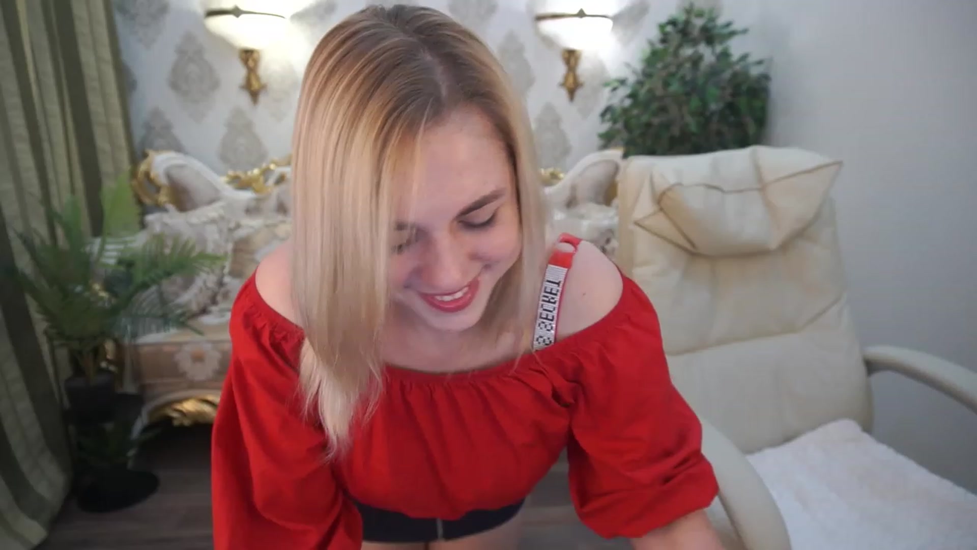 Gallery image thumbnail from ArishkaLulu's myfreecams stream on, 07/01/2023, 10:37 image 8 of 20