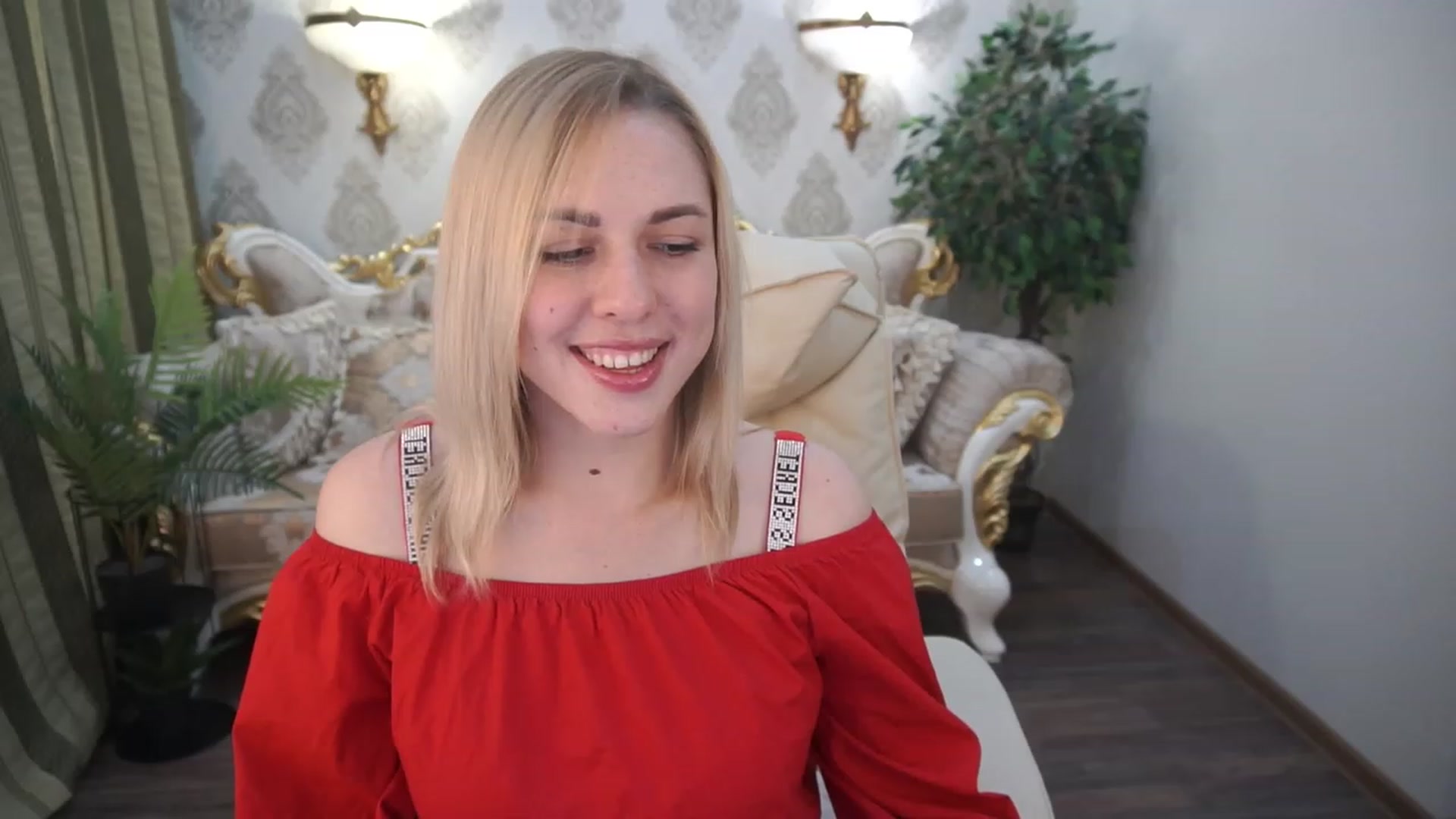 Gallery image thumbnail from ArishkaLulu's myfreecams stream on, 07/01/2023, 10:37 image 15 of 20