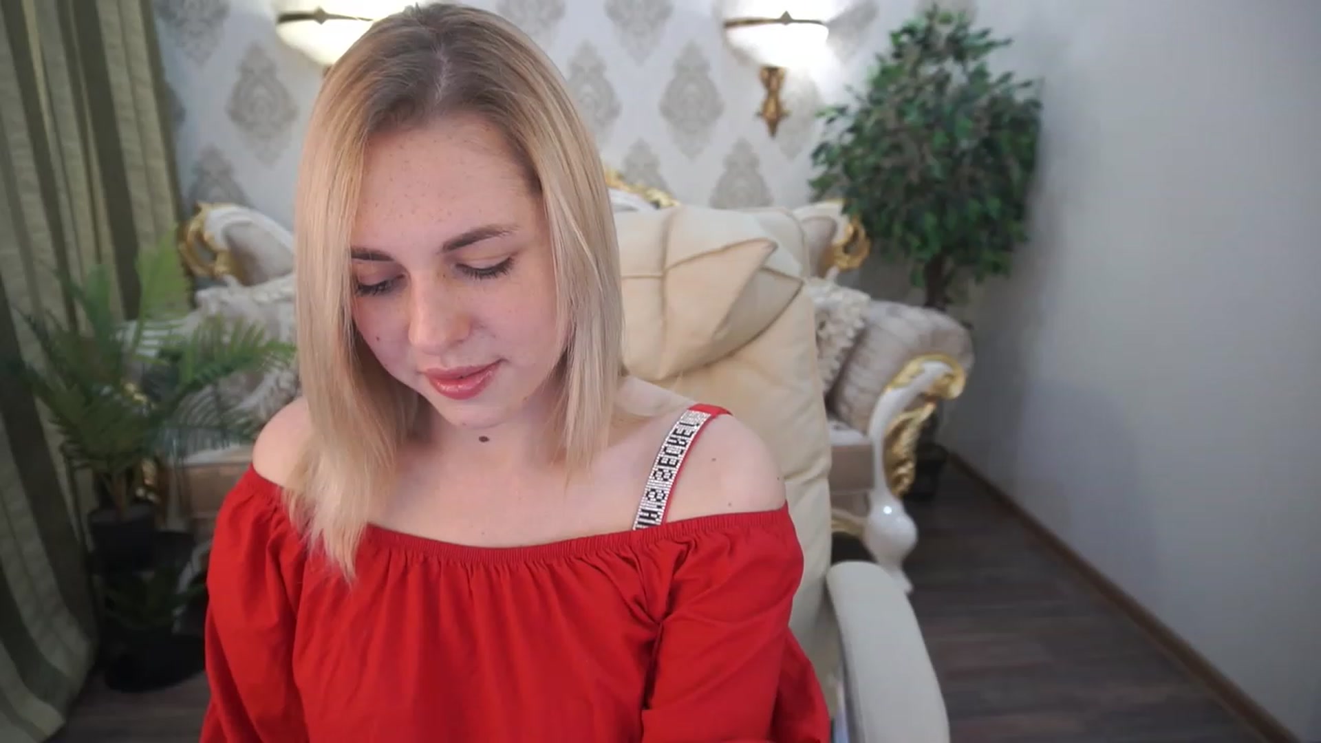 Gallery image thumbnail from ArishkaLulu's myfreecams stream on, 07/01/2023, 10:37 image 5 of 20