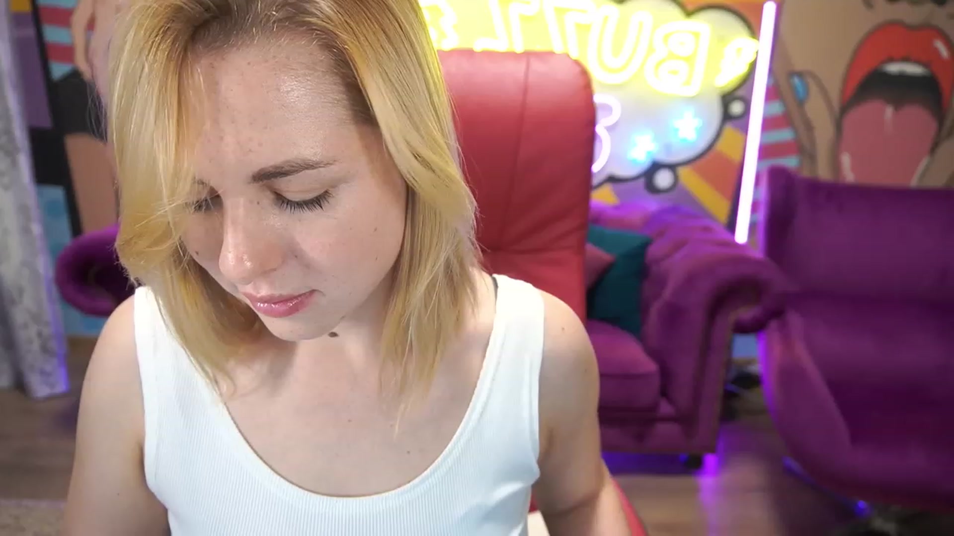 Gallery image thumbnail from ArishkaLulu's myfreecams stream on, 07/03/2023, 10:55 image 8 of 20